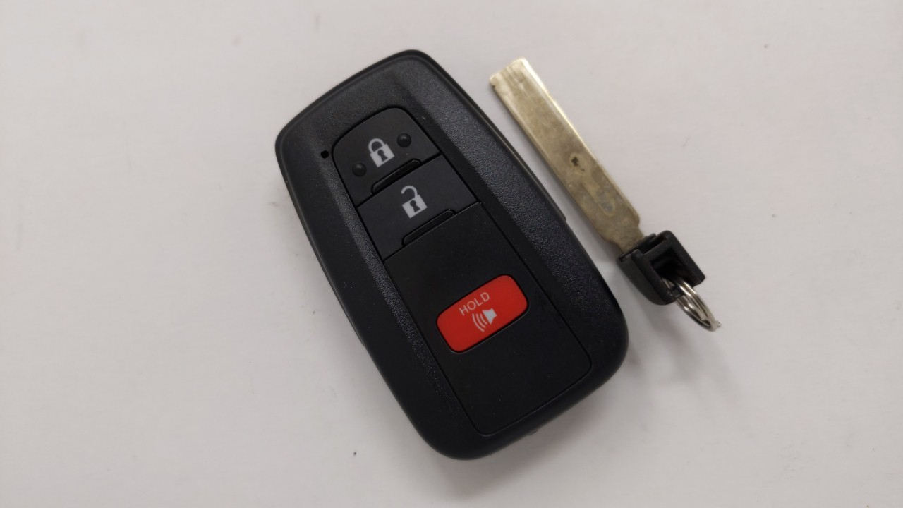 Picture of Toyota Prius Hybrid Keyless Entry Remote Fob Hyq14fla 3 Buttons 101592