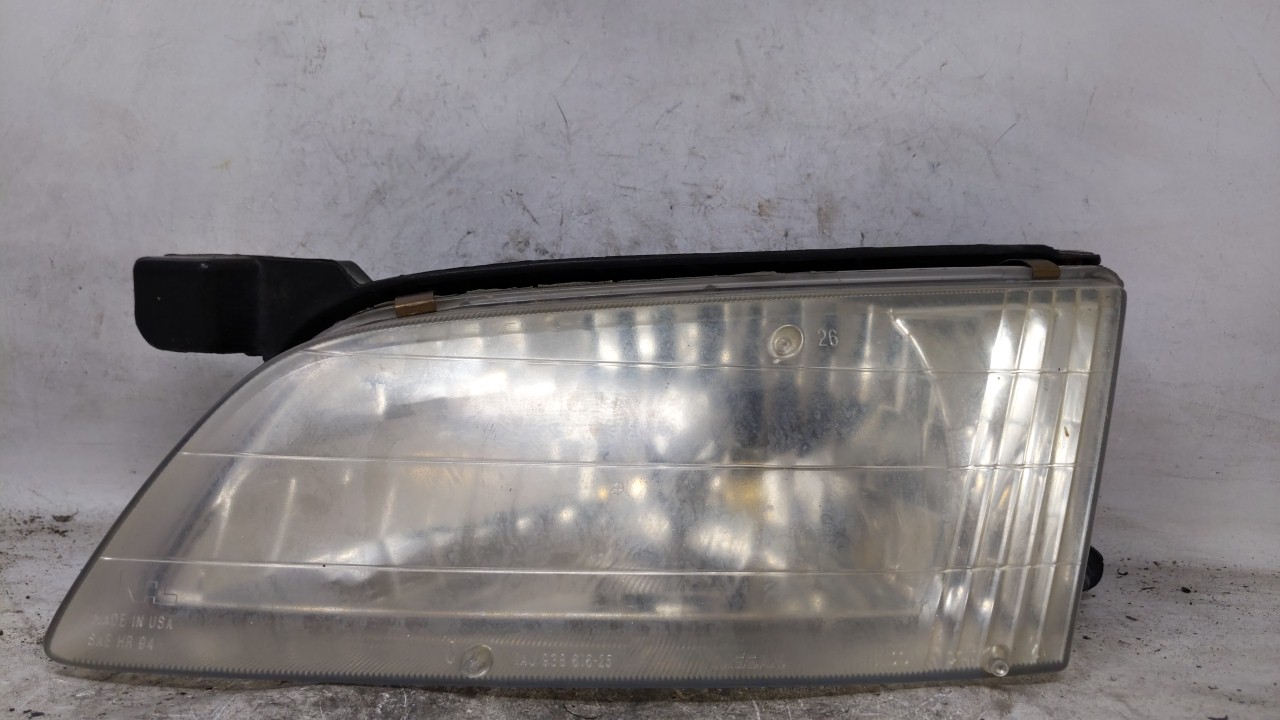 Picture of 1998-1999 Nissan Altima Driver Left Oem Head Light Headlight Lamp 105101