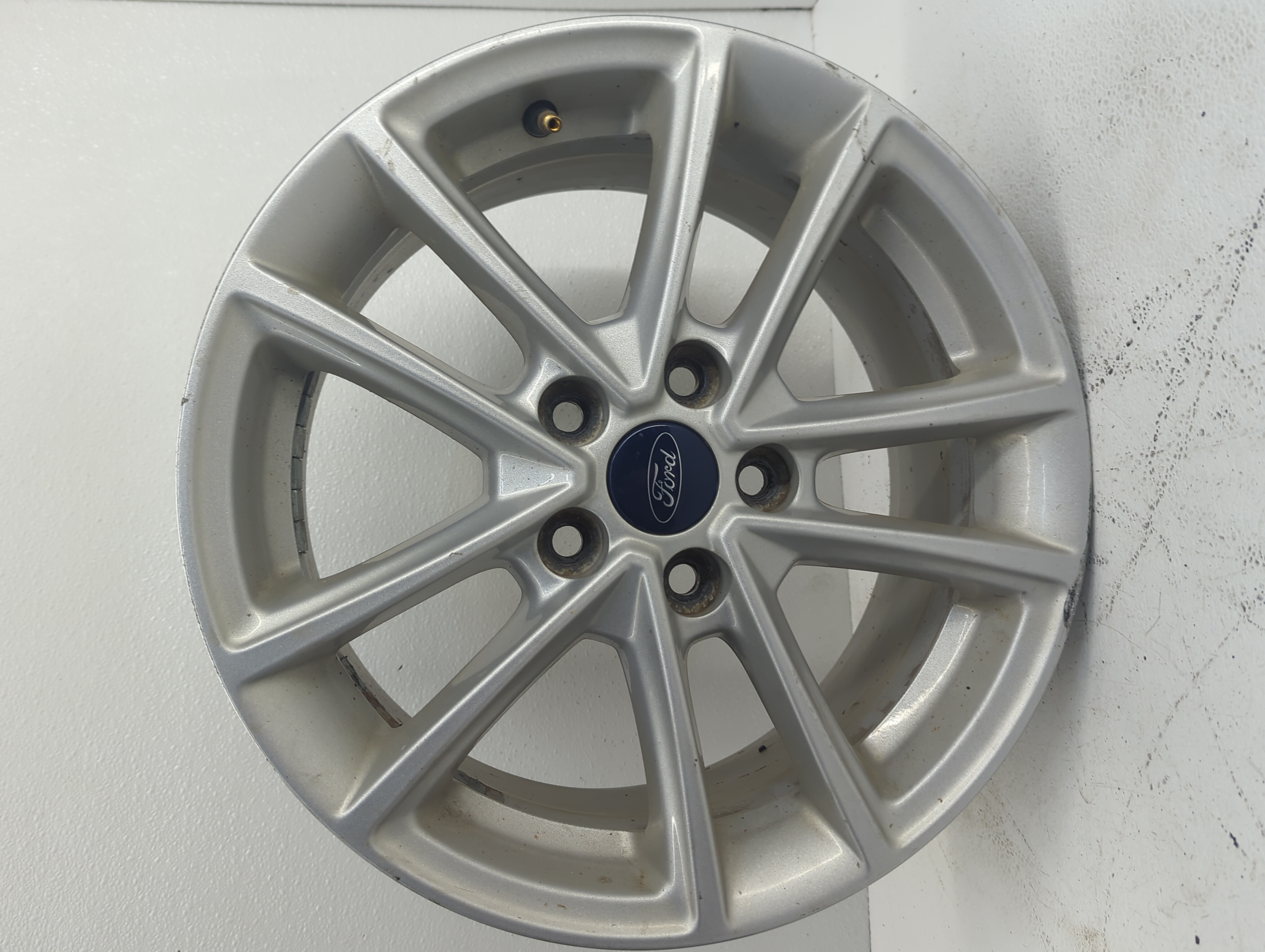Picture of 2015-2018 Ford Focus Wheel Rim Oem 1052027