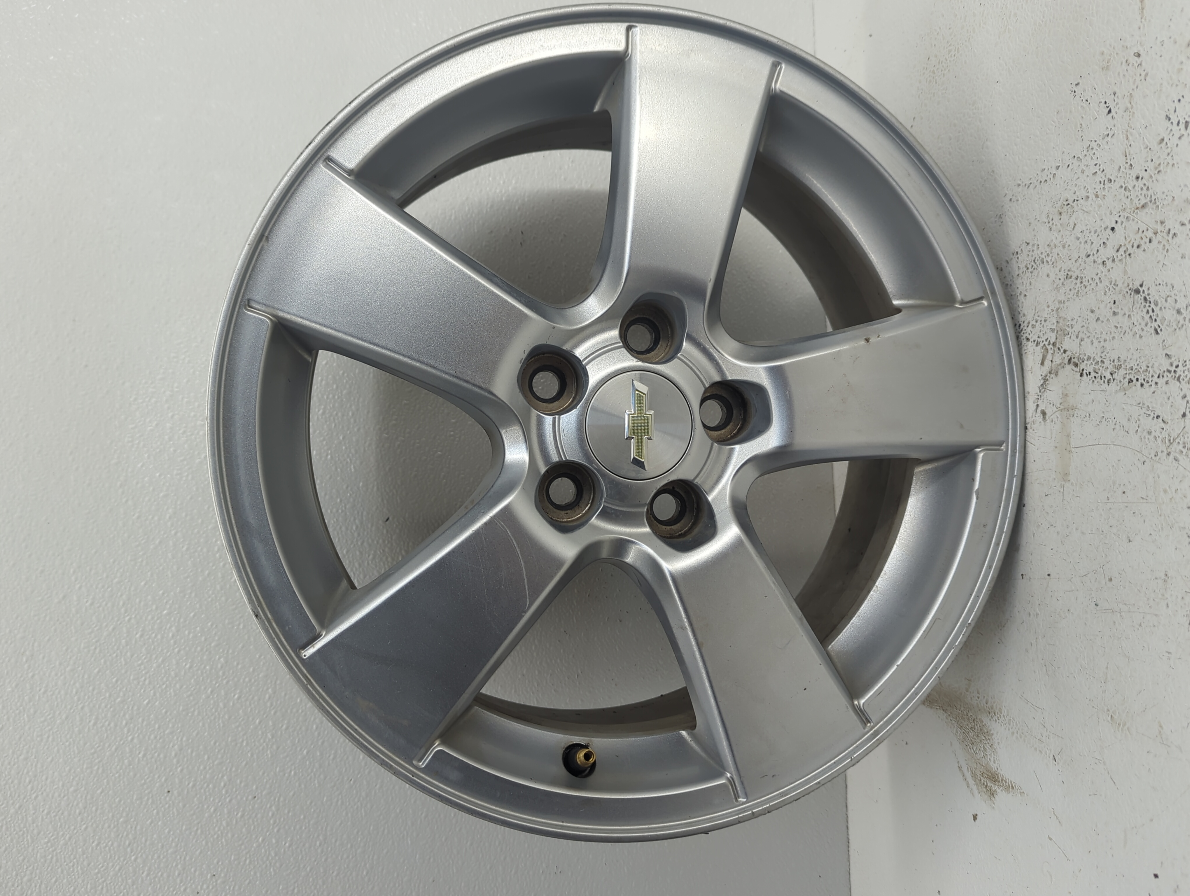 2014-2016 Chevrolet Cruze Wheel Rim Oem 1055044 - Oemusedautoparts1.com