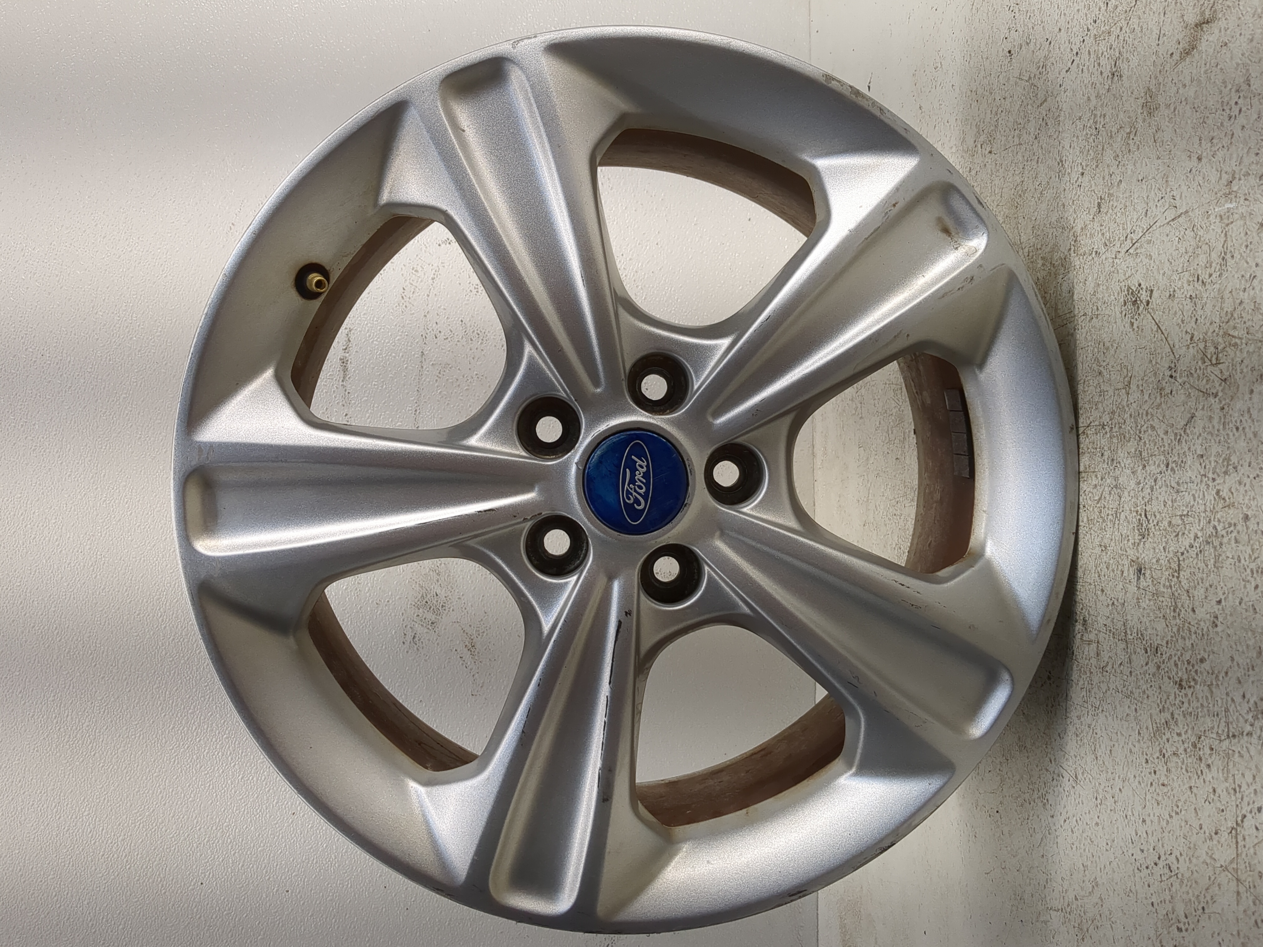 2013-2016 Ford Escape Oem Wheel Rim 1057229 - Oemusedautoparts1.com