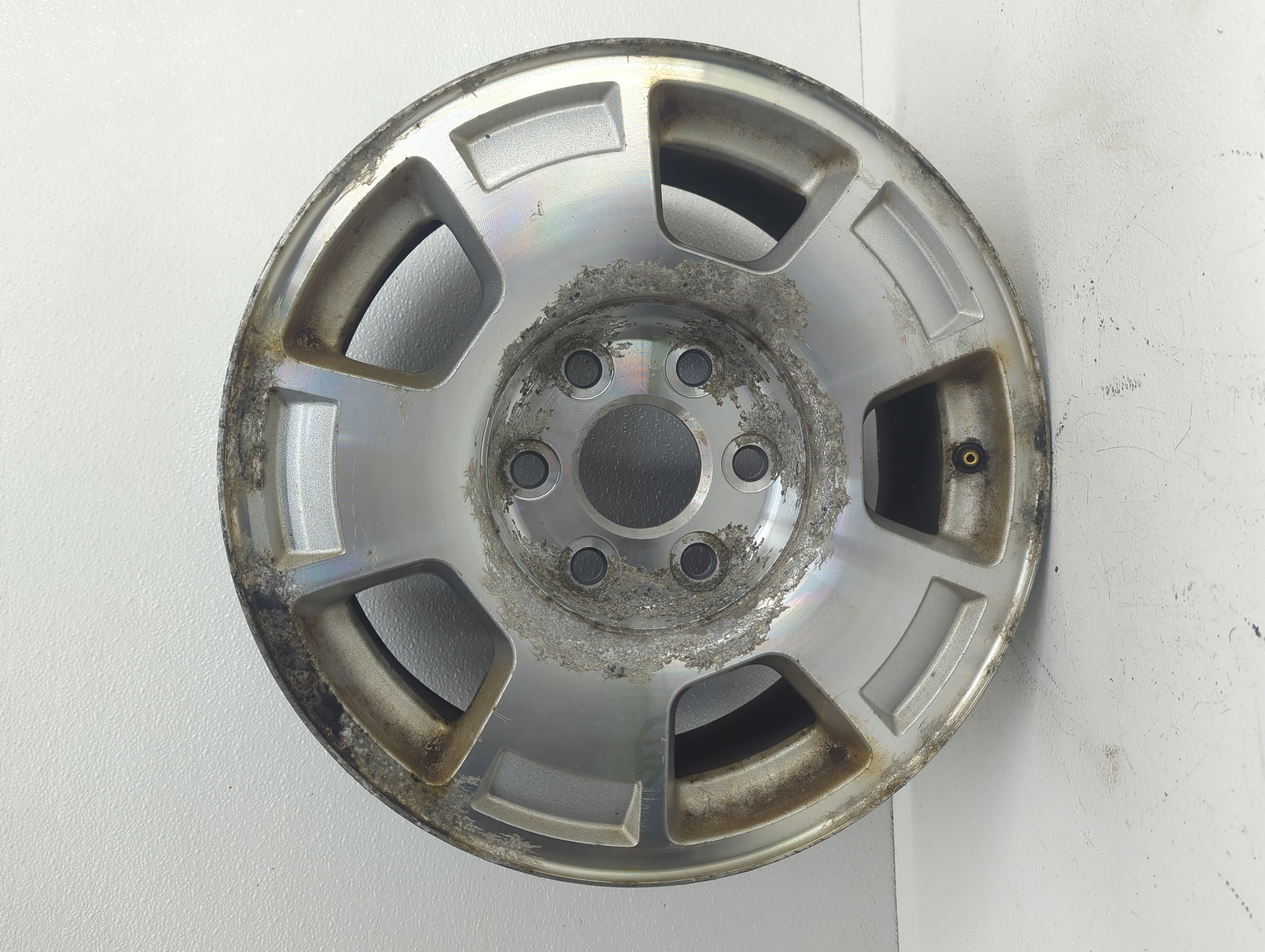 Chevrolet Suburban Wheel Rim Oem 1057241 - Oemusedautoparts1.com