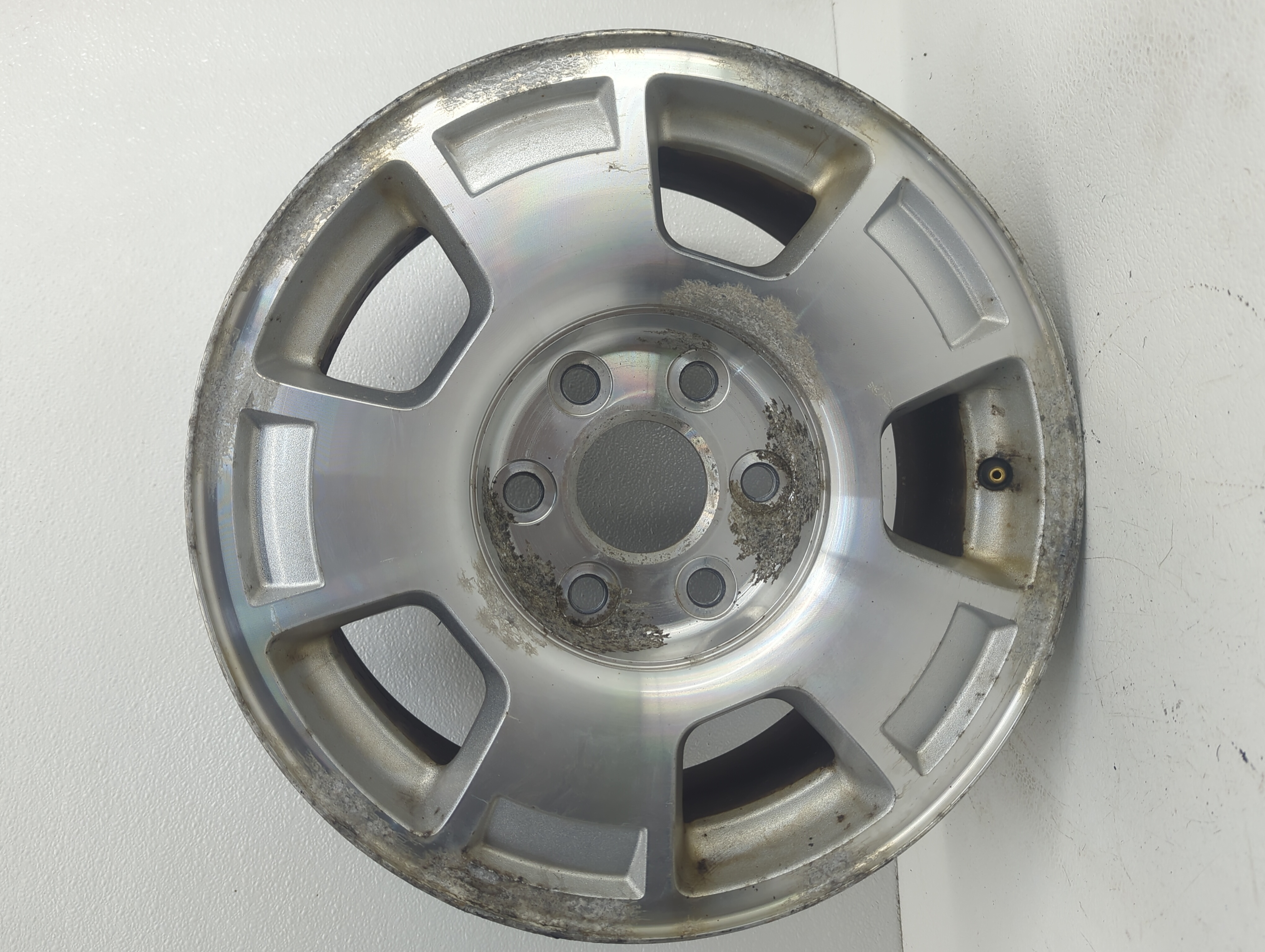 Chevrolet Suburban Wheel Rim Oem 1057243 - Oemusedautoparts1.com