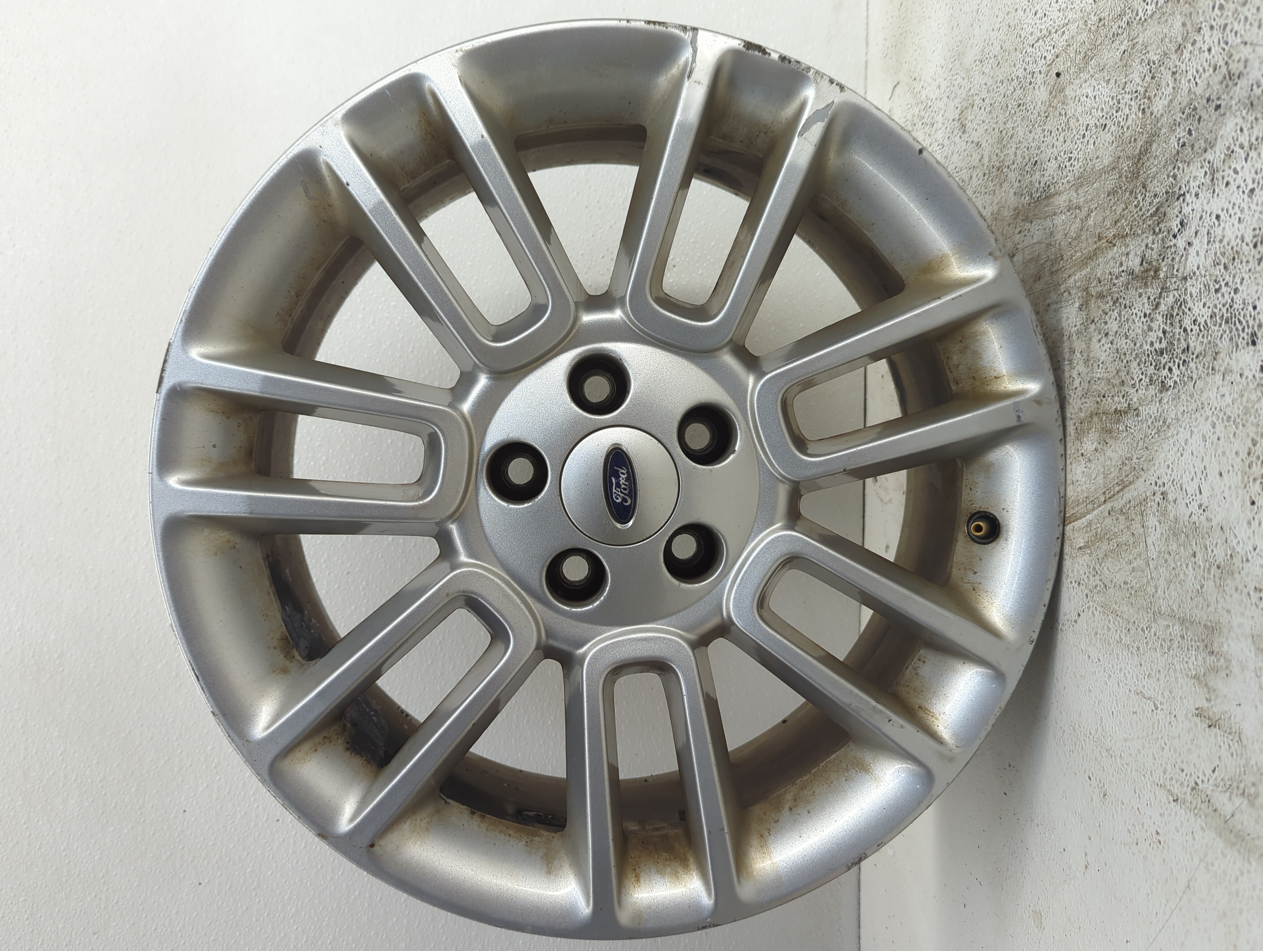 2013-2019 Ford Flex Wheel Rim Oem 1057271 - Oemusedautoparts1.com