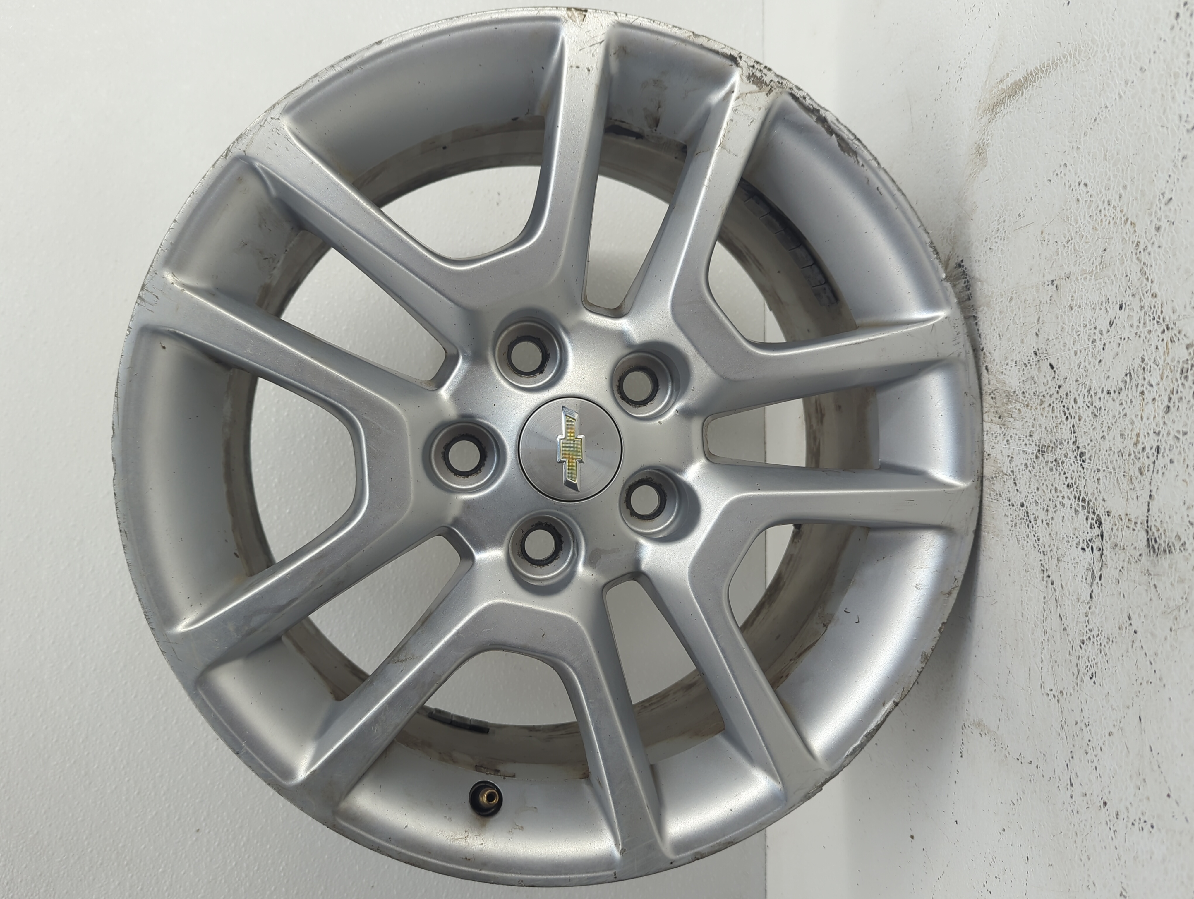 2013-2016 Chevrolet Malibu Wheel Rim Oem 1057305 - Oemusedautoparts1.com