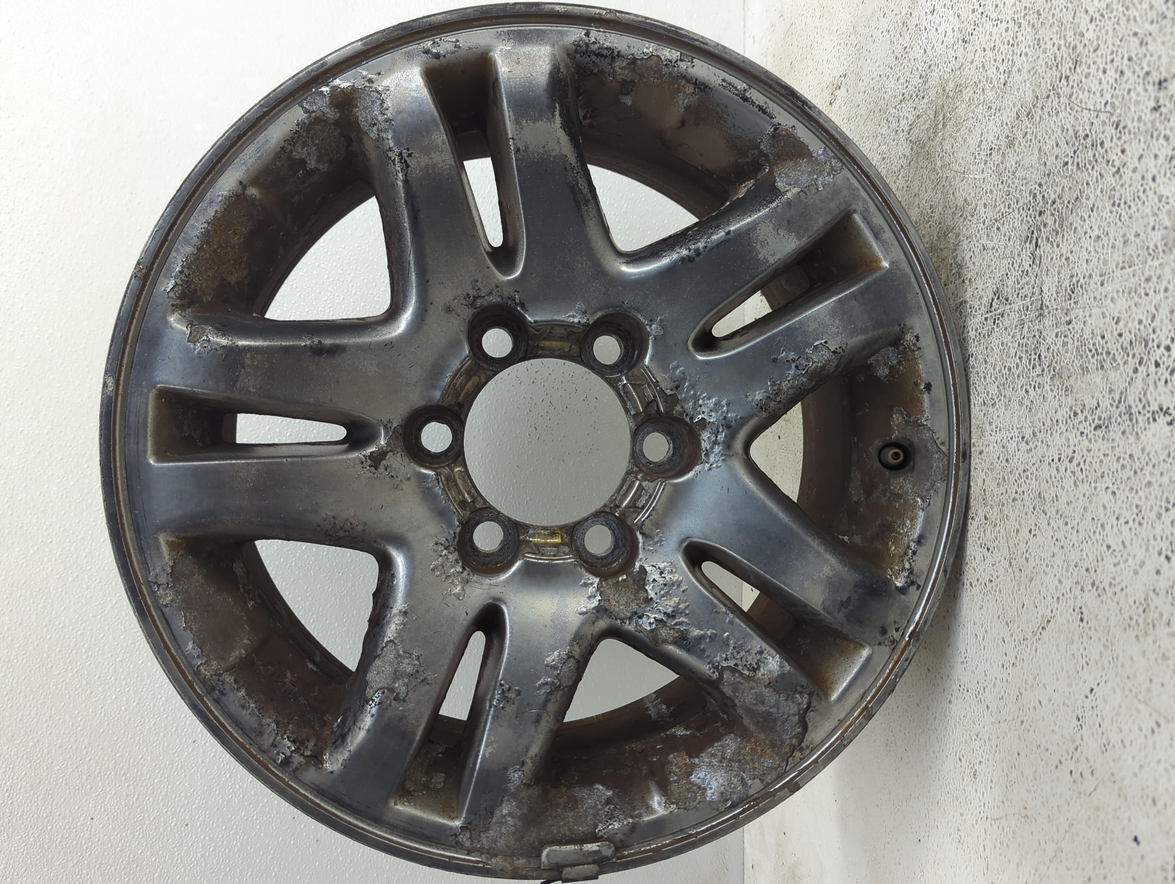 2003-2007 Toyota Sequoia Wheel Rim Oem 1060530 - Oemusedautoparts1.com