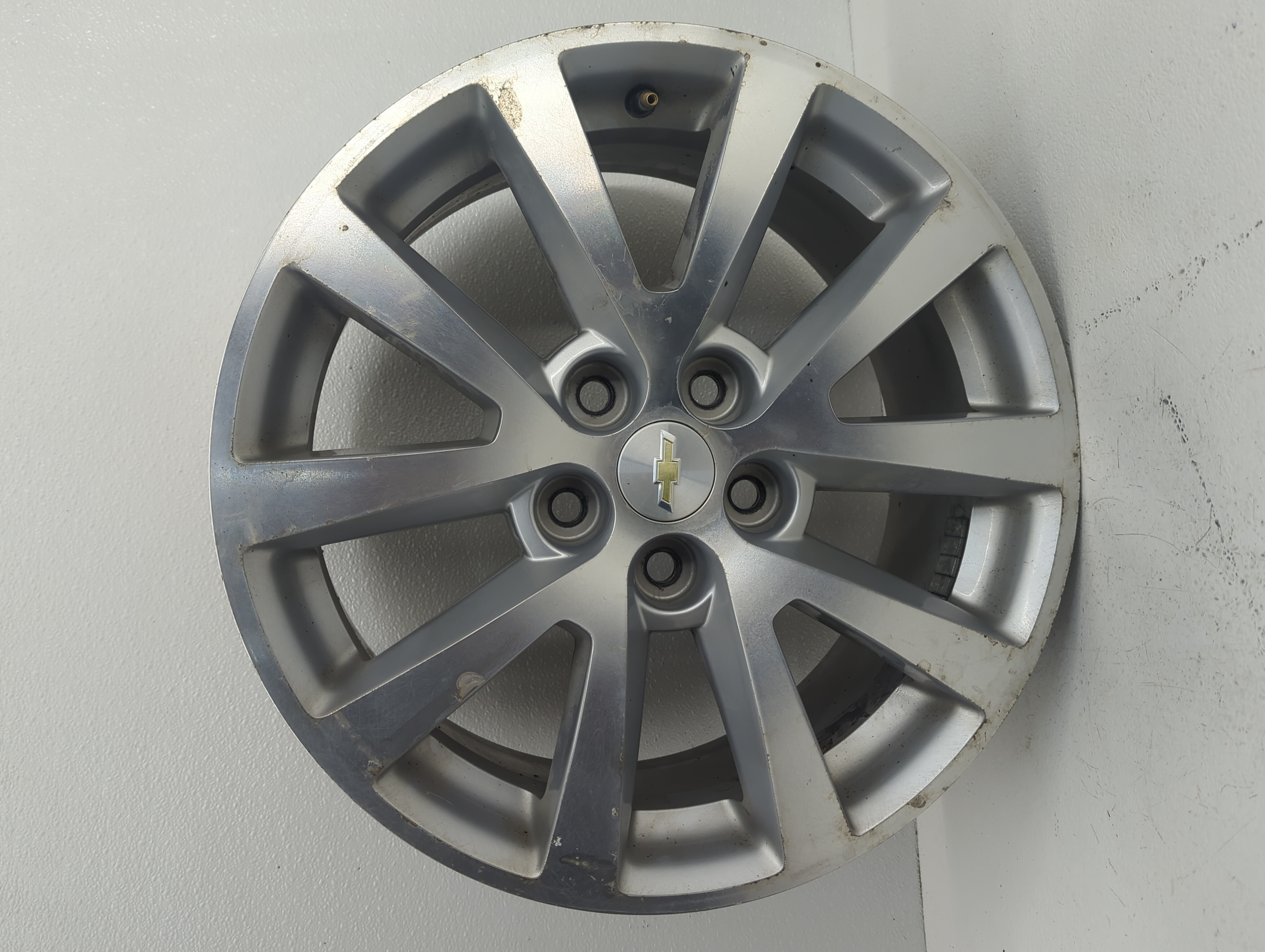 2013-2016 Chevrolet Malibu Wheel Rim Oem 1065042 - Oemusedautoparts1.com