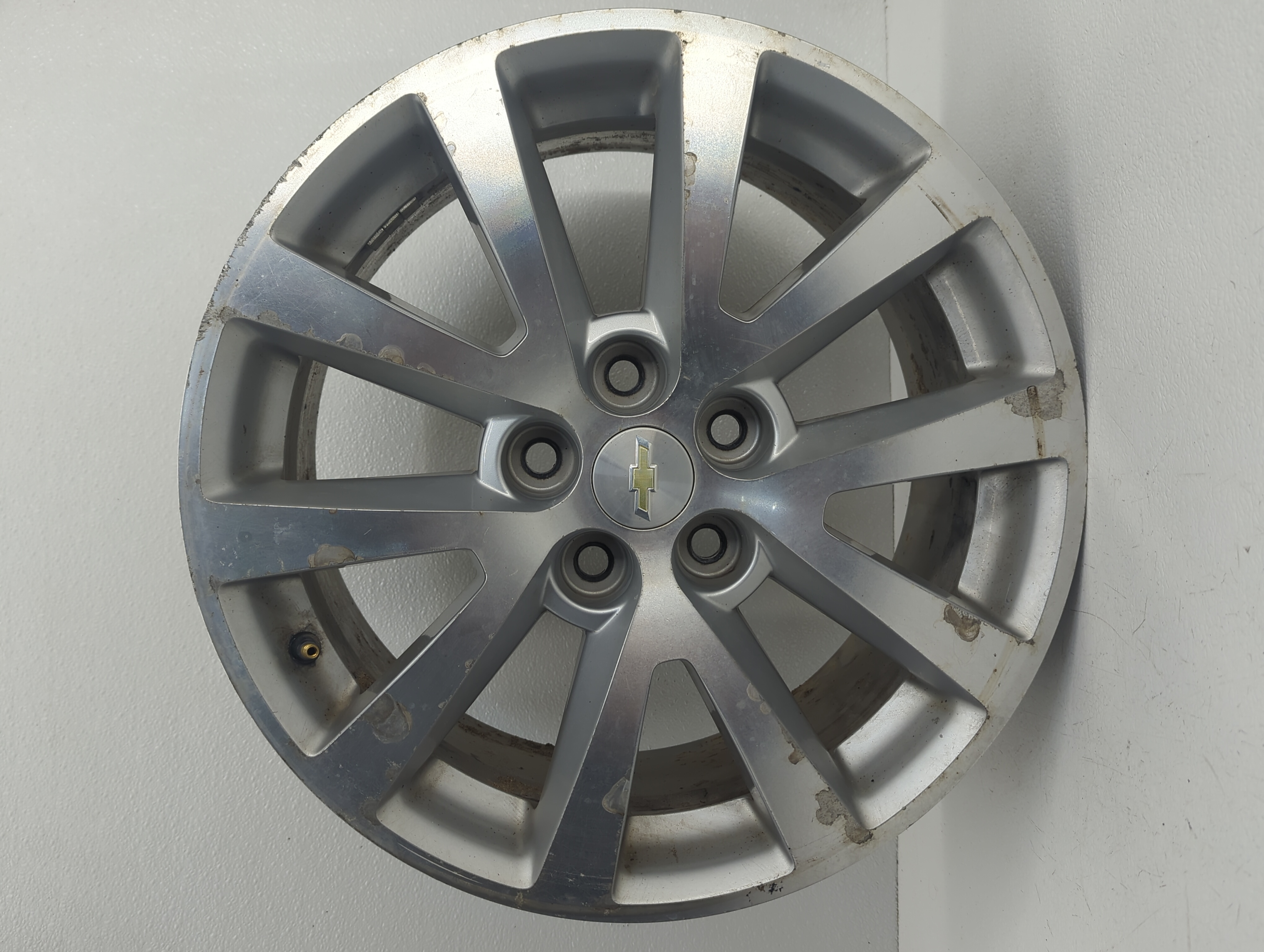 2013-2016 Chevrolet Malibu Wheel Rim Oem 1065045 - Oemusedautoparts1.com