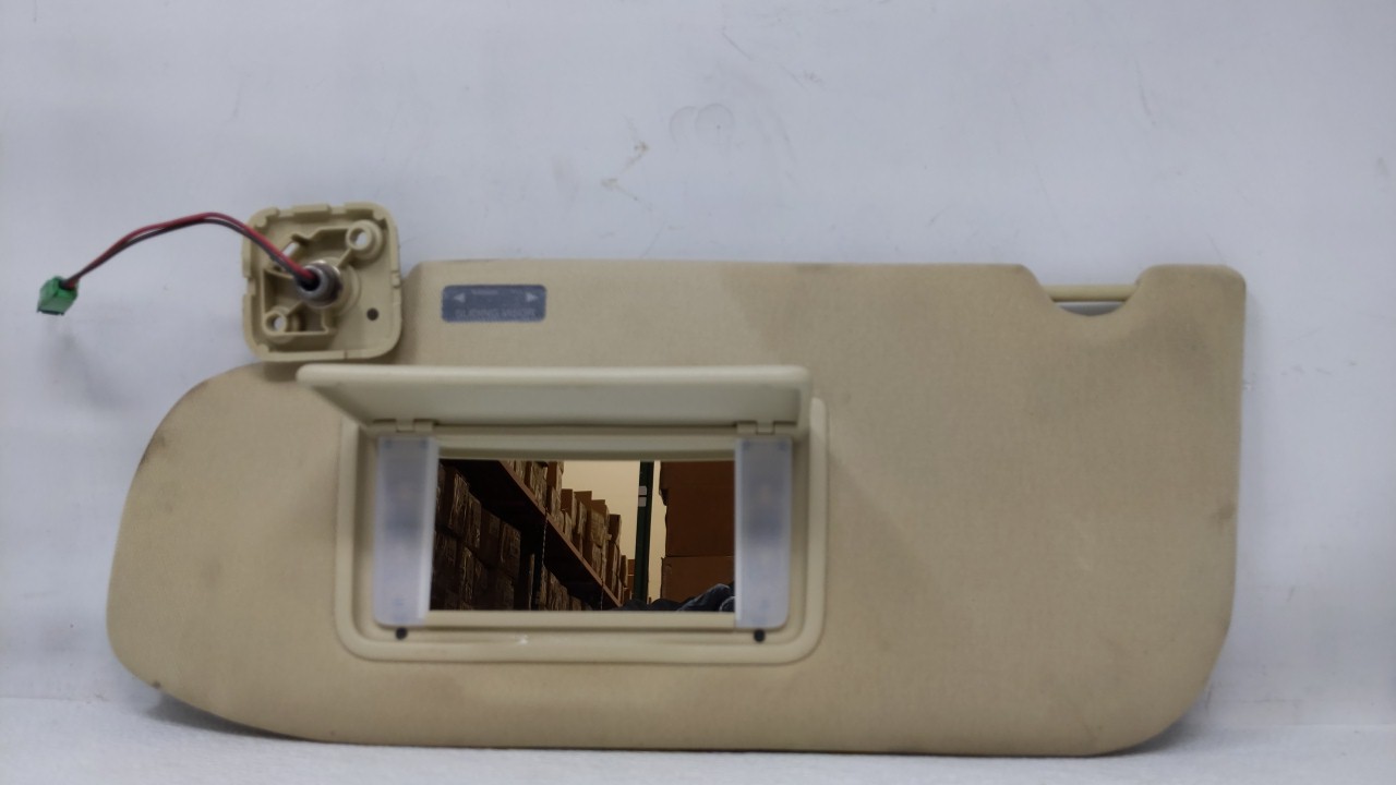 2013-2019 Ford Taurus Driver Sun Visor Mirror Left Sunvisor Beige 106553 - Oemusedautoparts1.com