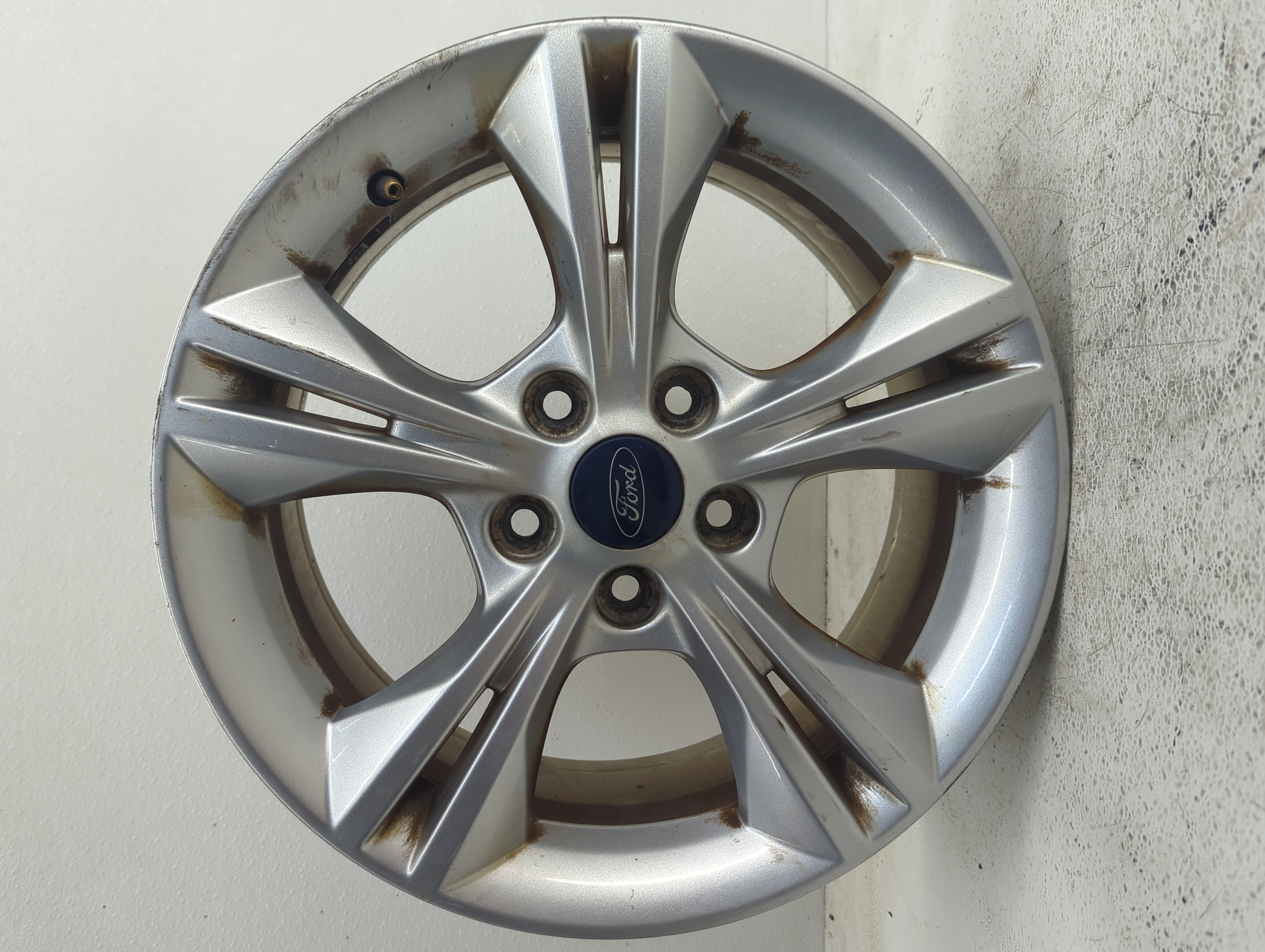 2012-2018 Ford Focus Wheel Rim Oem 1066483 - Oemusedautoparts1.com