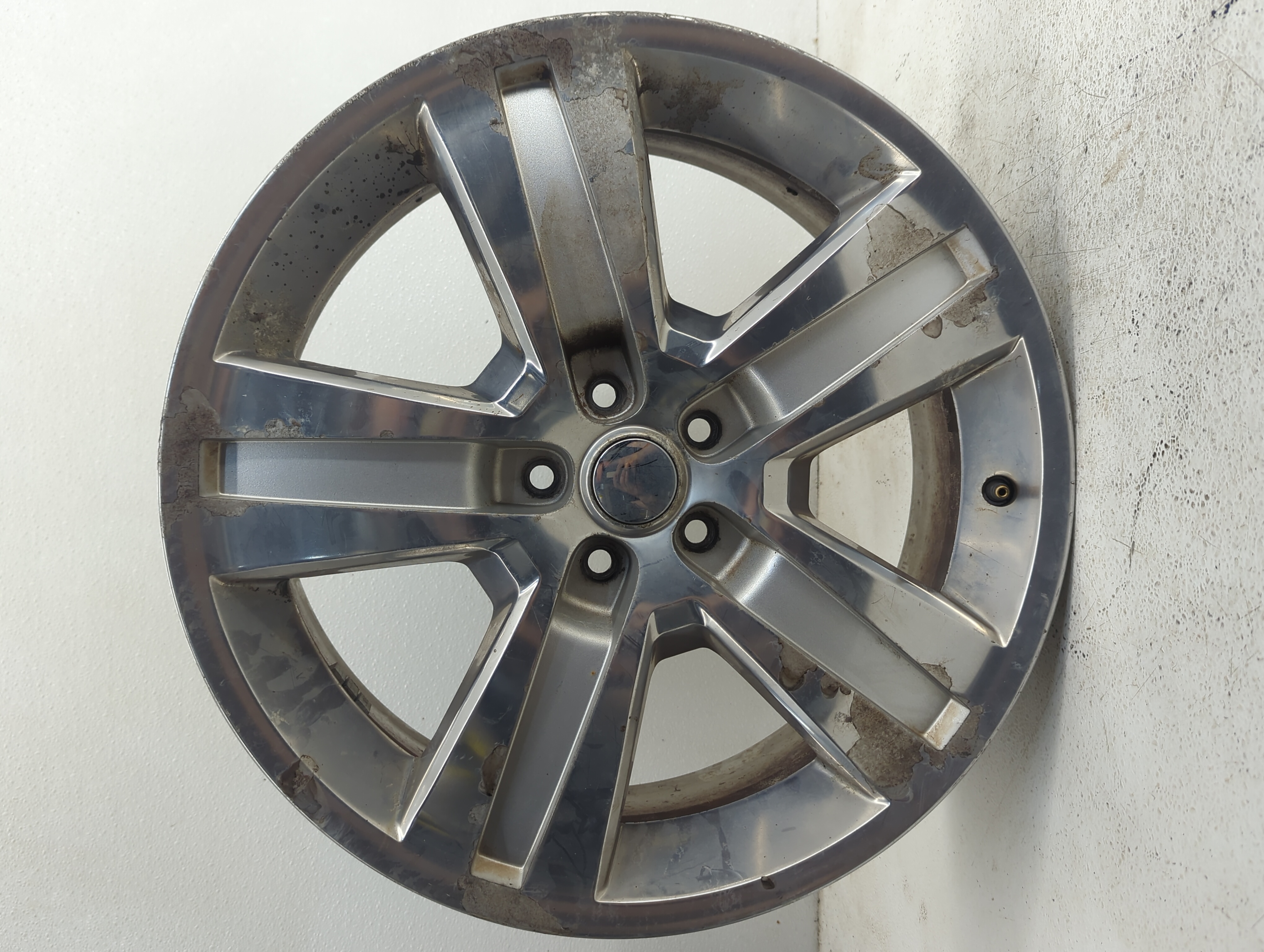 Picture of 2011-2012 Jeep Liberty Wheel Rim Oem 1067211