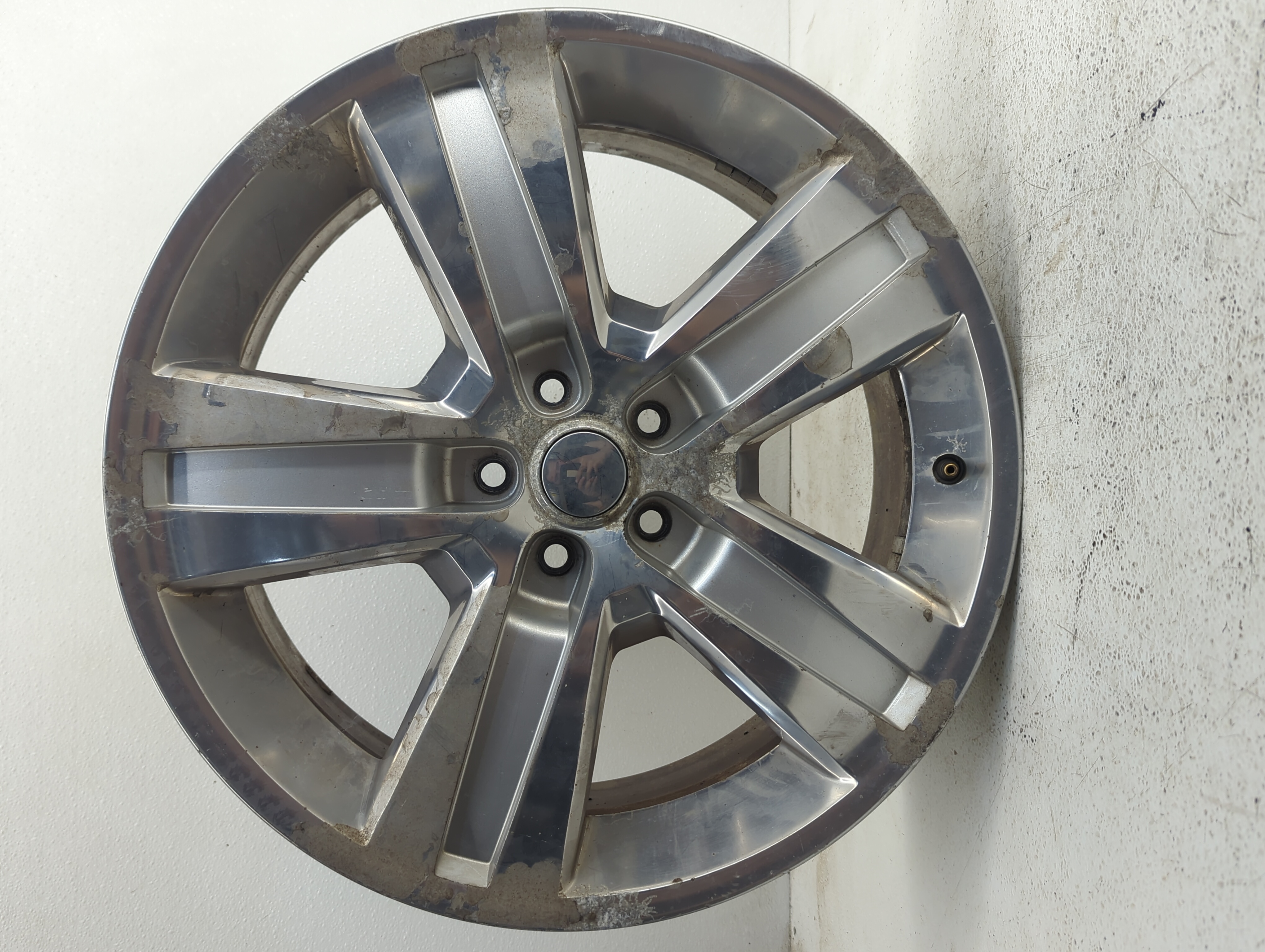 Picture of 2011-2012 Jeep Liberty Wheel Rim Oem 1067214