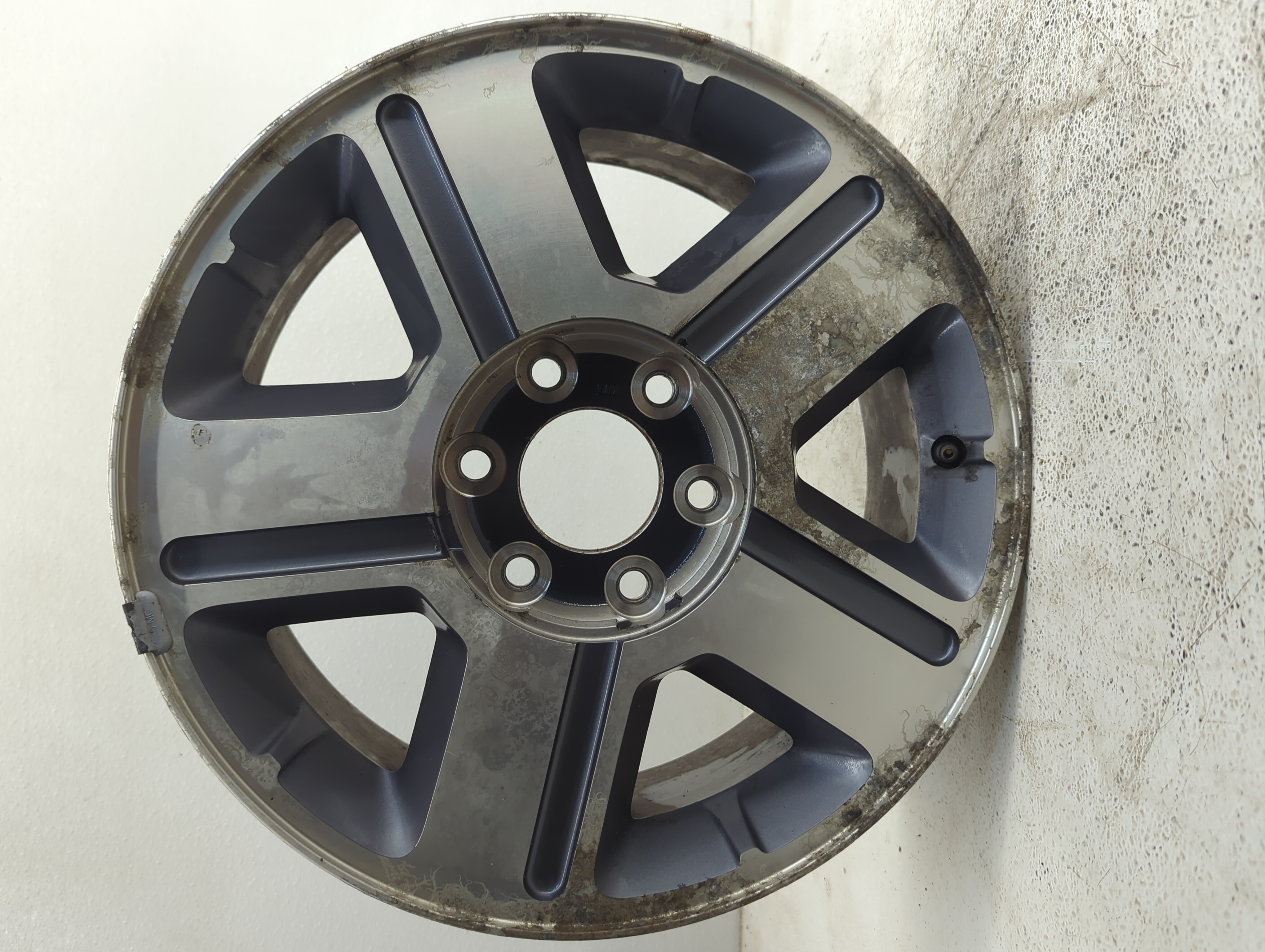 Picture of 2004-2009 Chevrolet Trailblazer Wheel Rim Oem 1073841