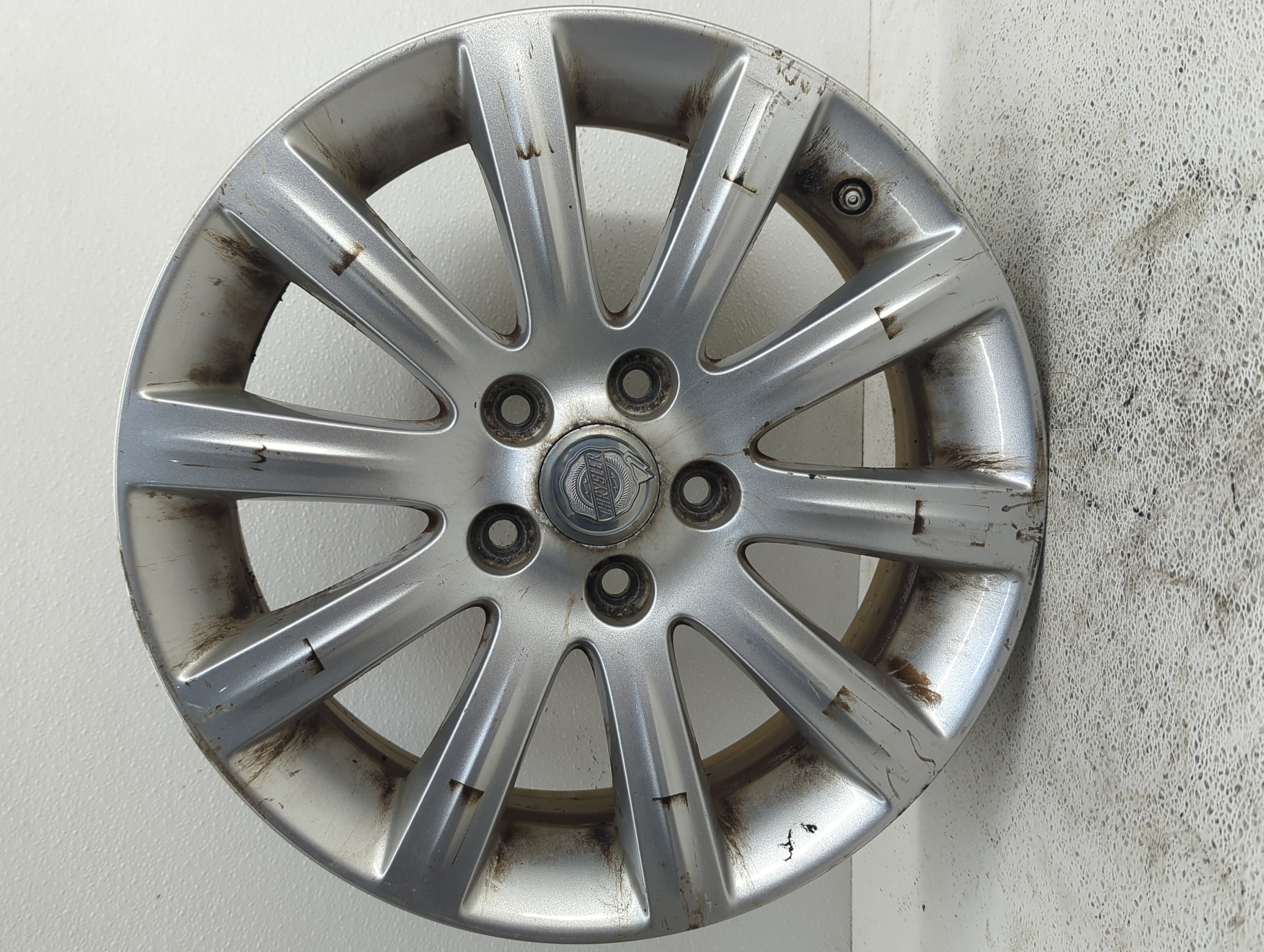 2011-2014 Chrysler 200 Wheel Rim Oem 1074255 - Oemusedautoparts1.com