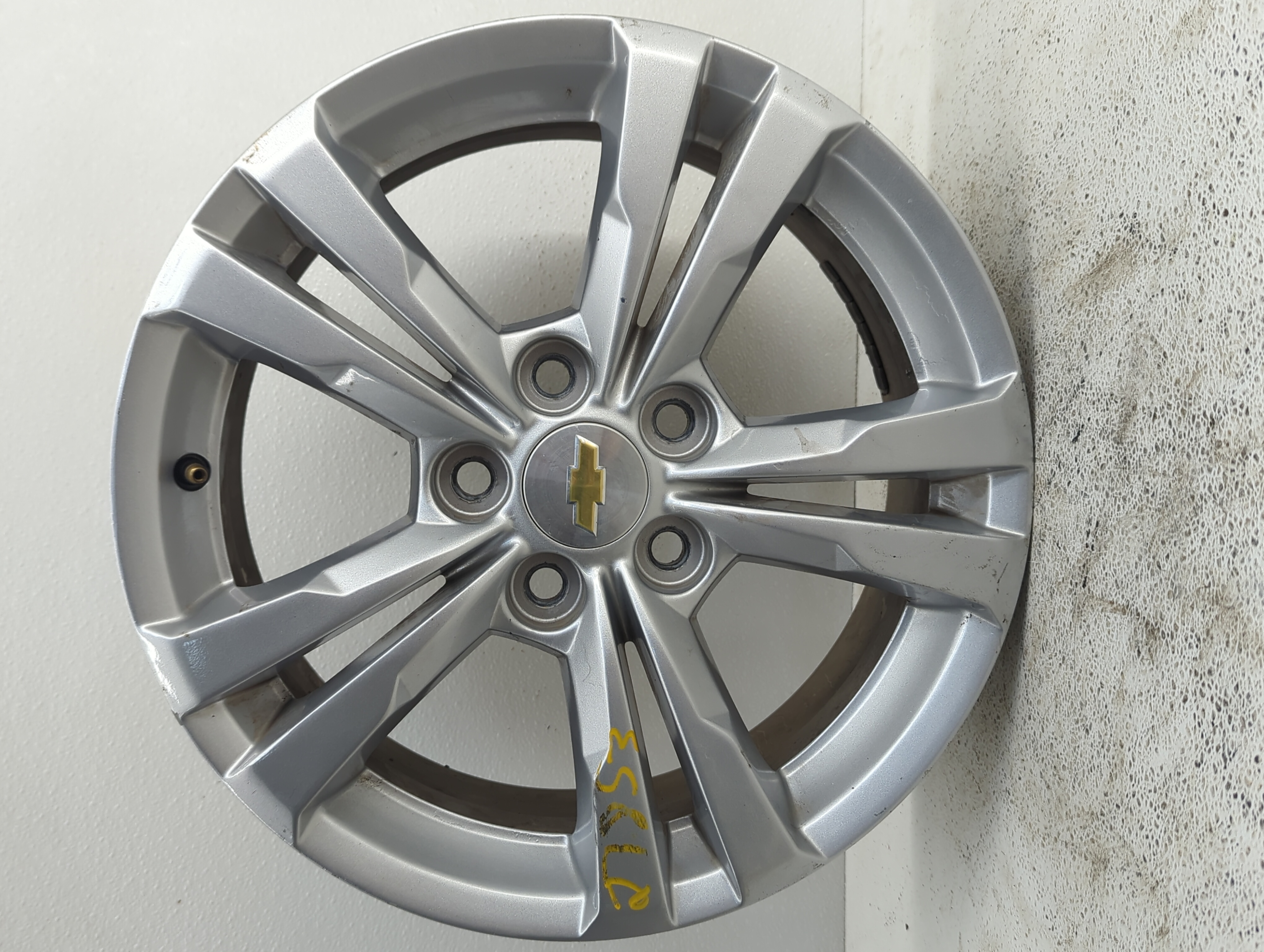 Picture of 2010-2017 Chevrolet Equinox Wheel Rim Oem 1074261