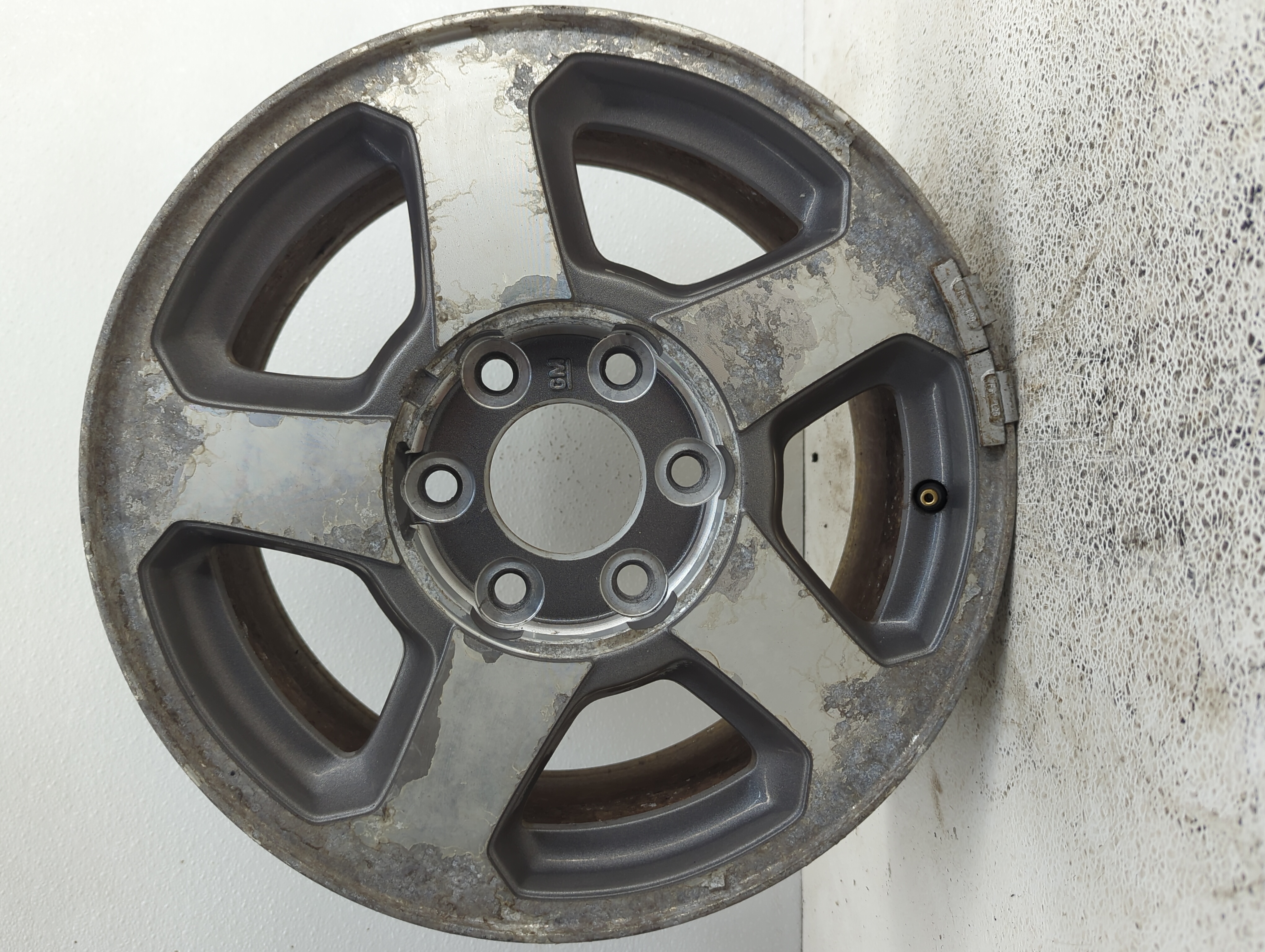 2002-2006 Chevrolet Trailblazer Wheel Rim Oem 1074478 - Oemusedautoparts1.com