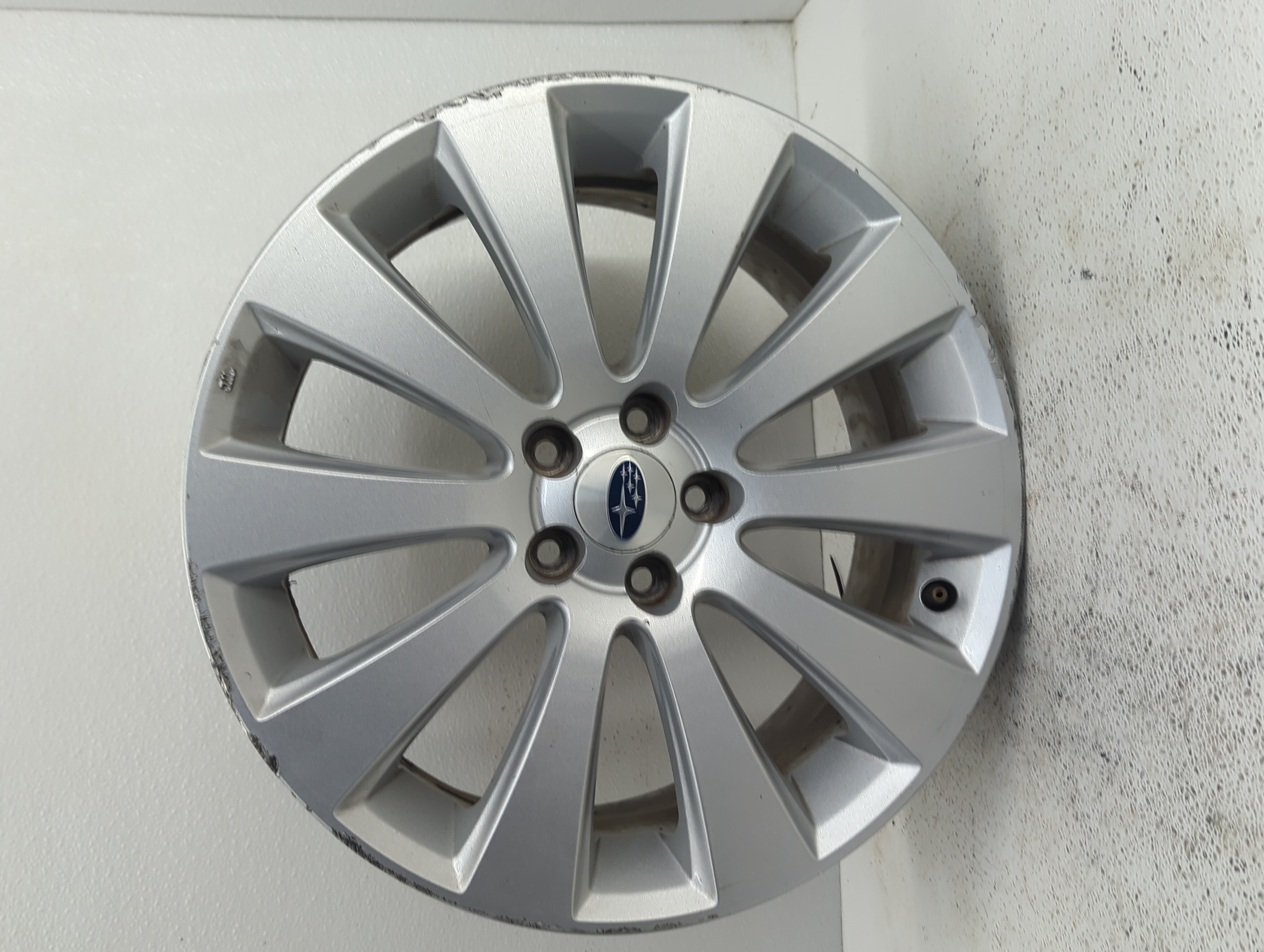 2010-2012 Subaru Legacy Wheel Rim Oem 1074549 - Oemusedautoparts1.com