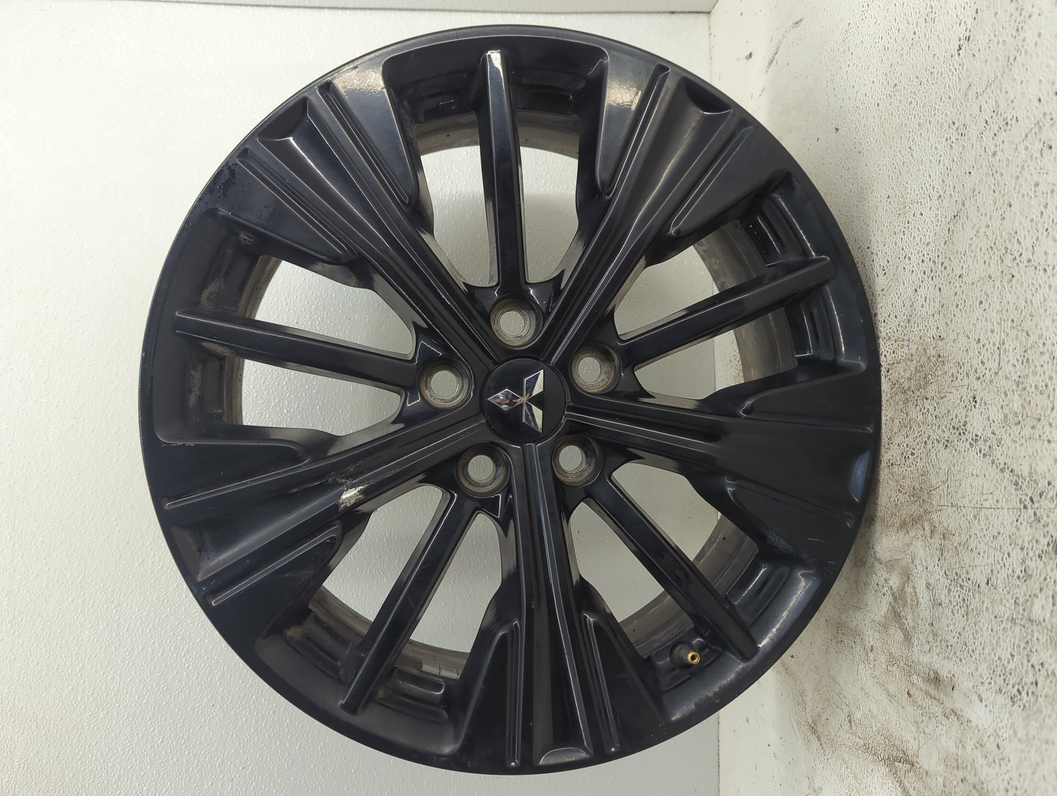 2018-2022 Mitsubishi Eclipse Cross Wheel Rim Oem 1074737 - Oemusedautoparts1.com