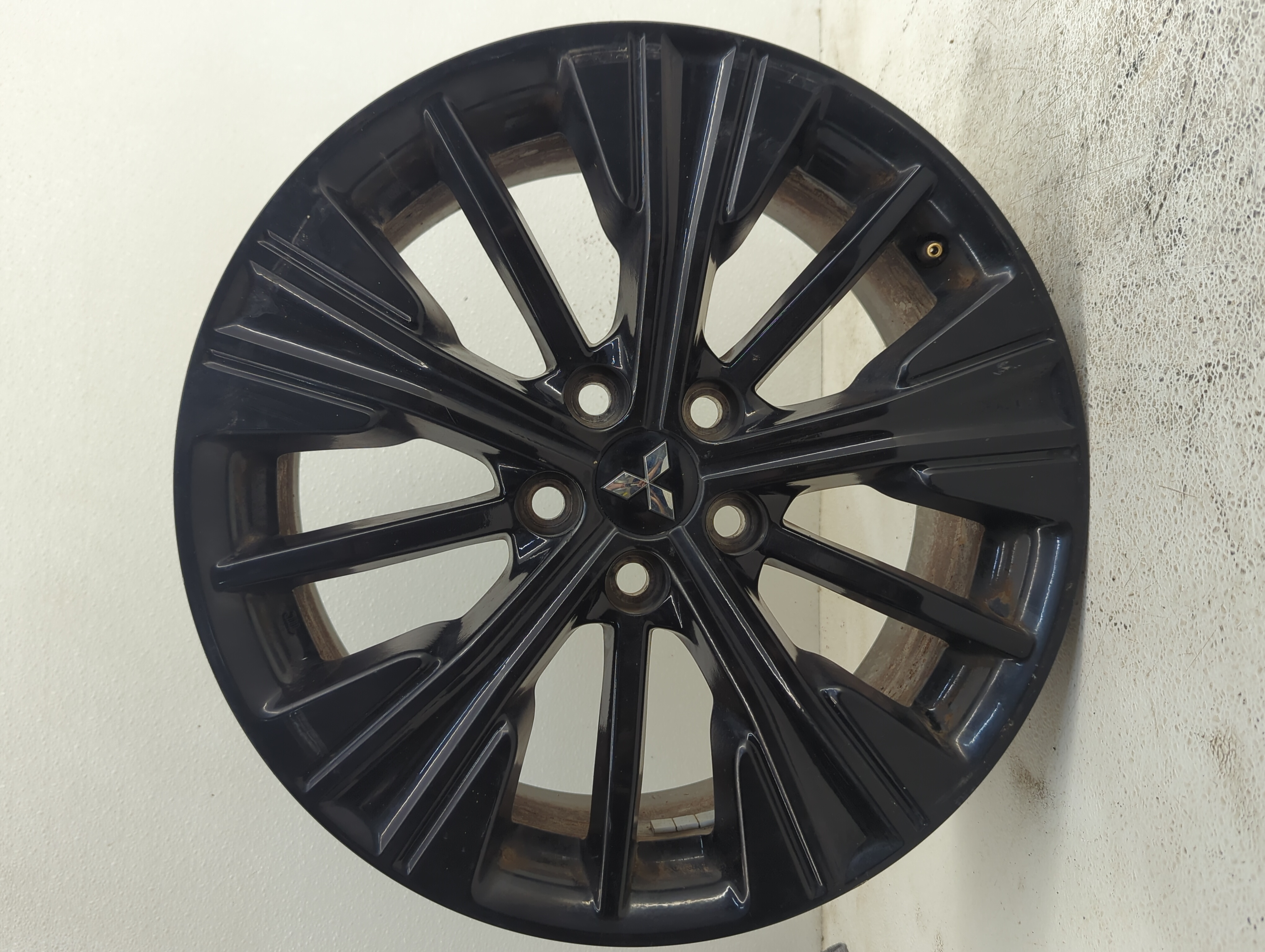 2018-2022 Mitsubishi Eclipse Cross Wheel Rim Oem 1074738 - Oemusedautoparts1.com