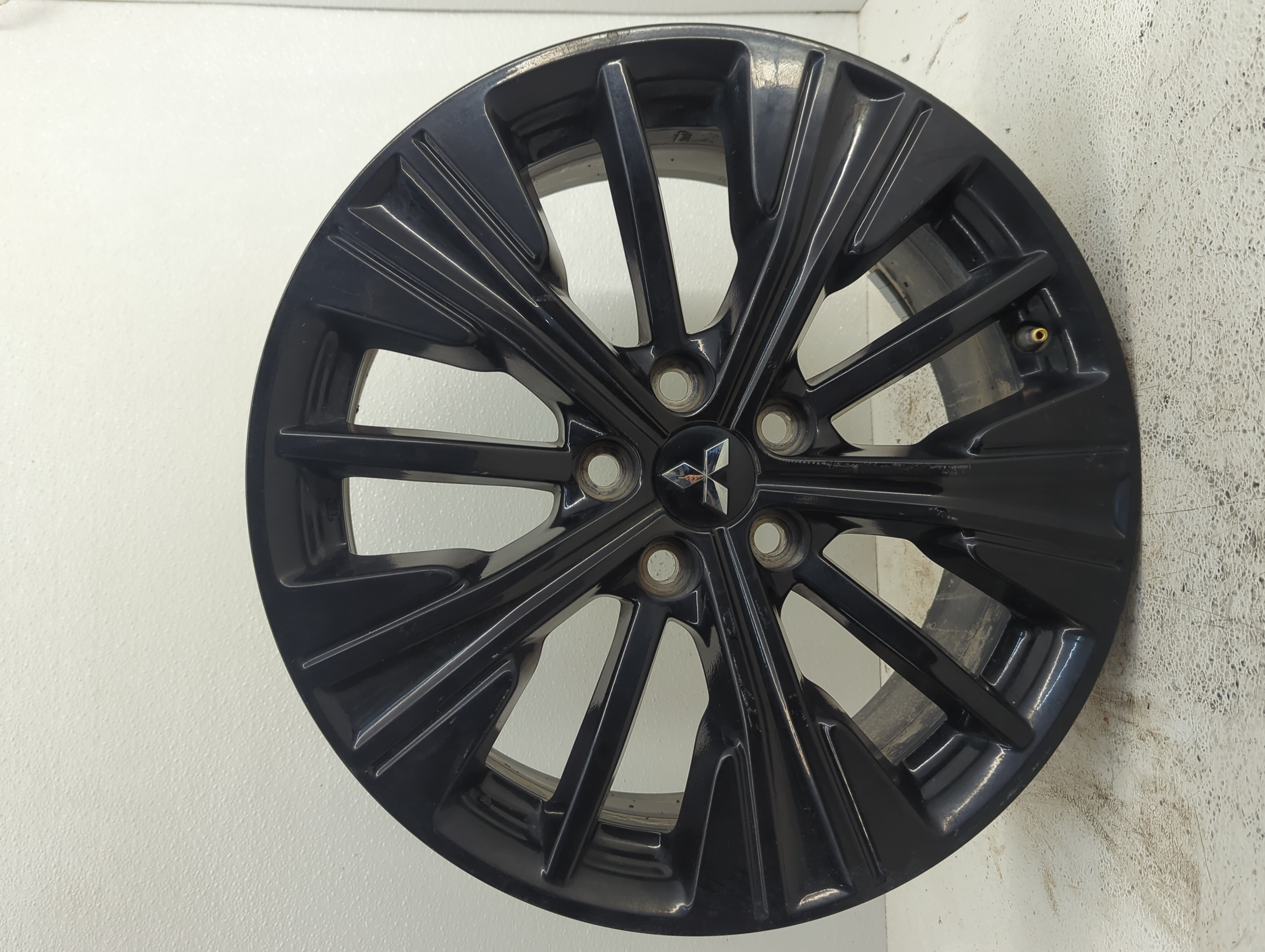 2018-2022 Mitsubishi Eclipse Cross Wheel Rim Oem 1074739 - Oemusedautoparts1.com