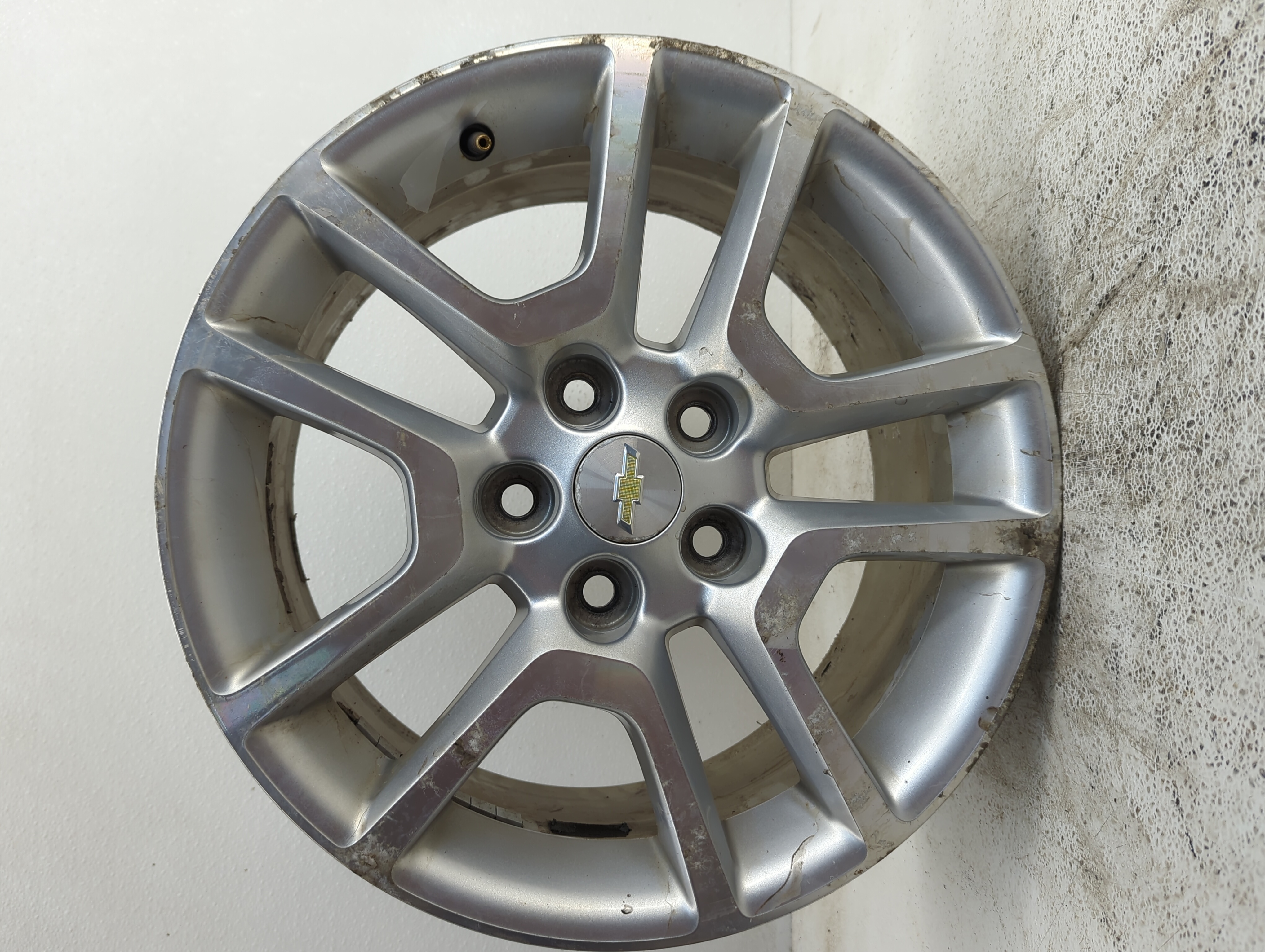 Picture of 2013-2014 Chevrolet Malibu Wheel Rim Oem 1074762
