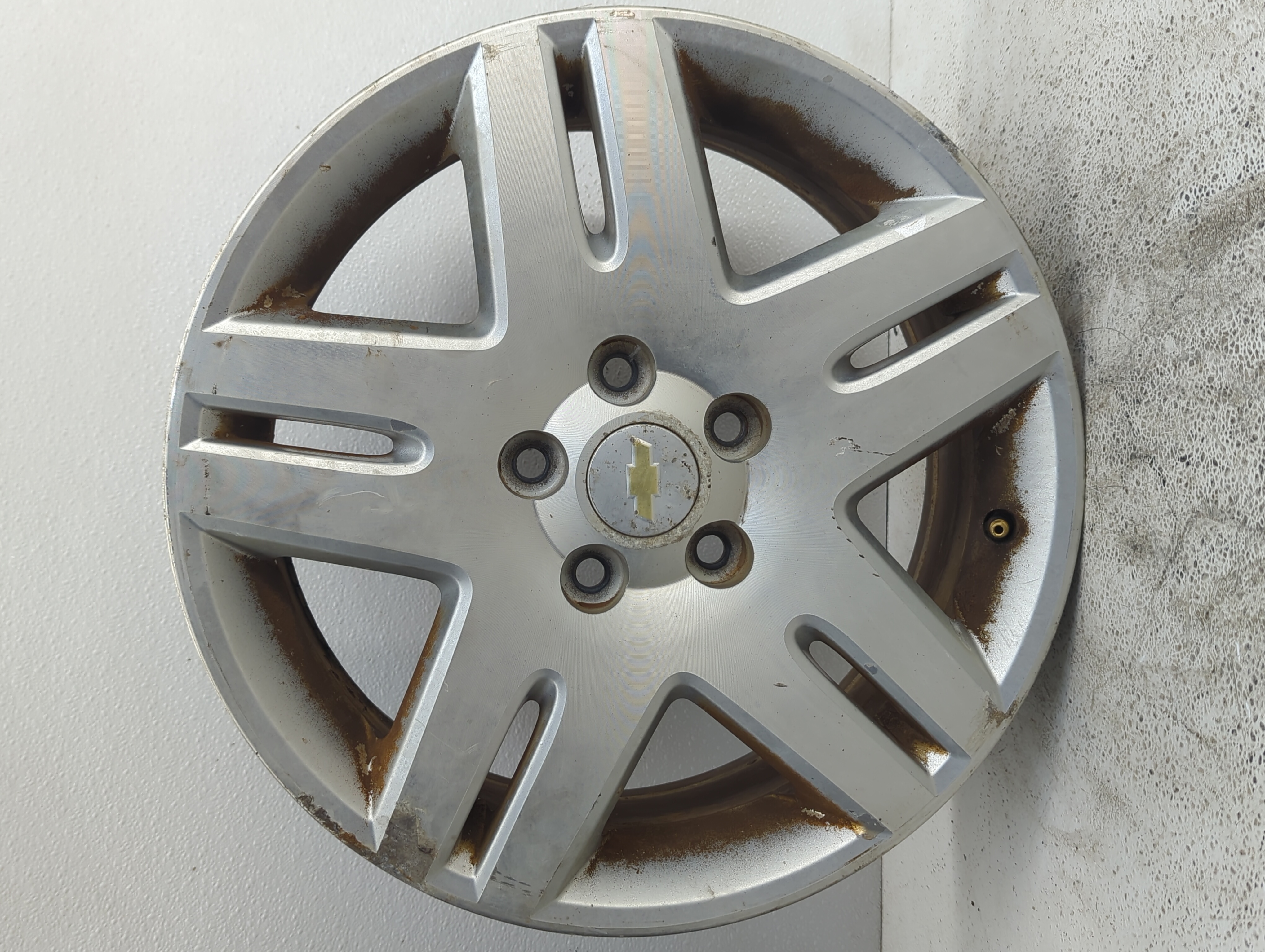 Picture of Chevrolet Impala (80 & Up) Impala Wheel Rim Oem 1076627