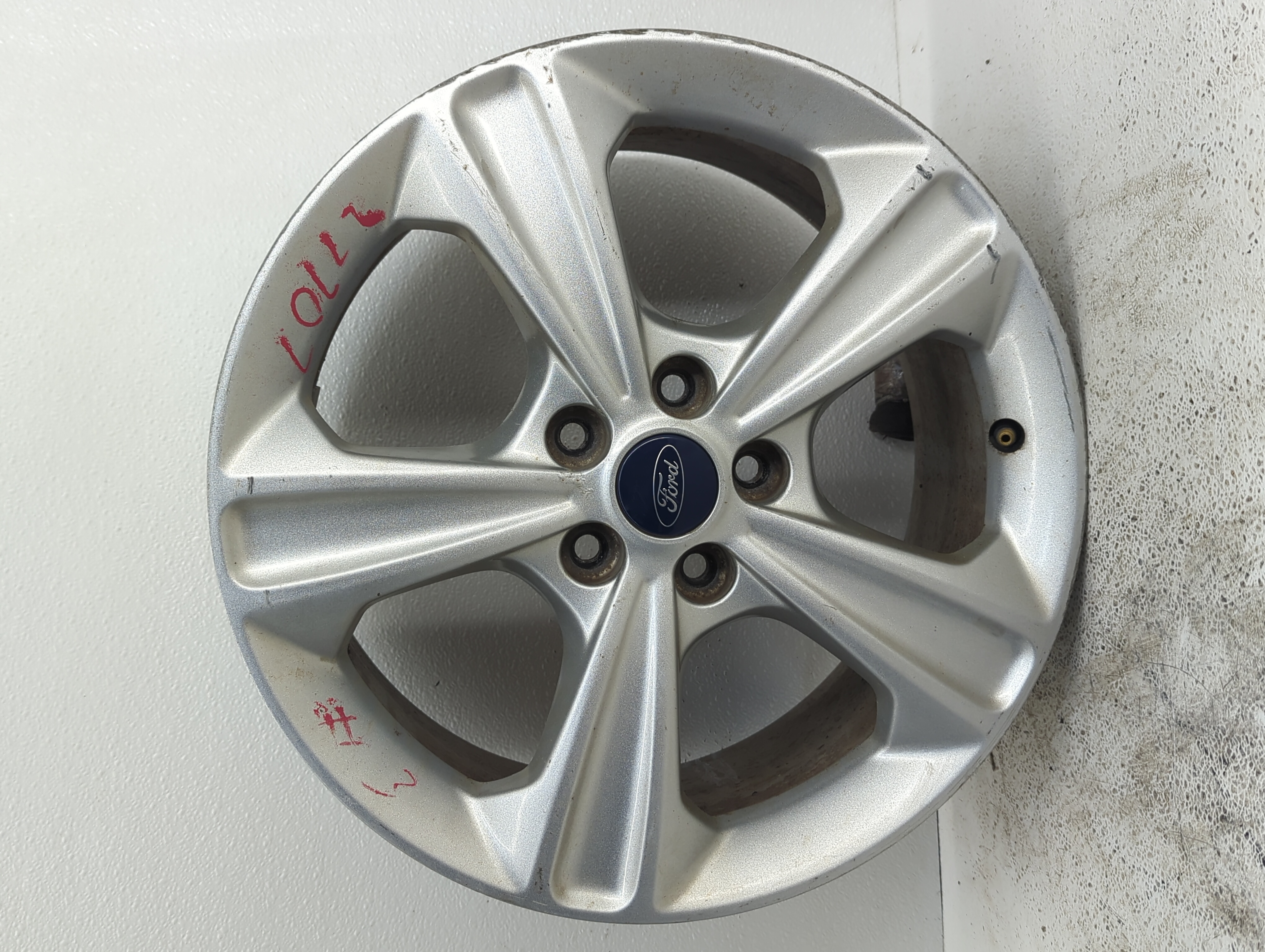 Picture of 2013-2016 Ford Escape Wheel Rim Oem 1076695