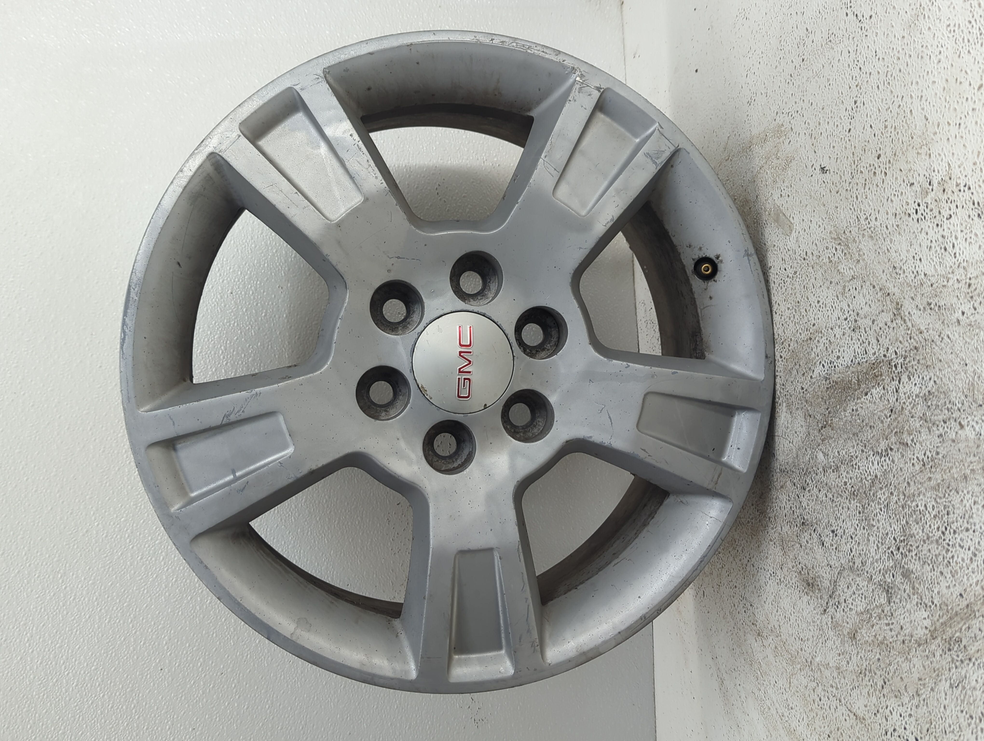 Picture of 2009-2012 Gmc Acadia Wheel Rim Oem 1078775
