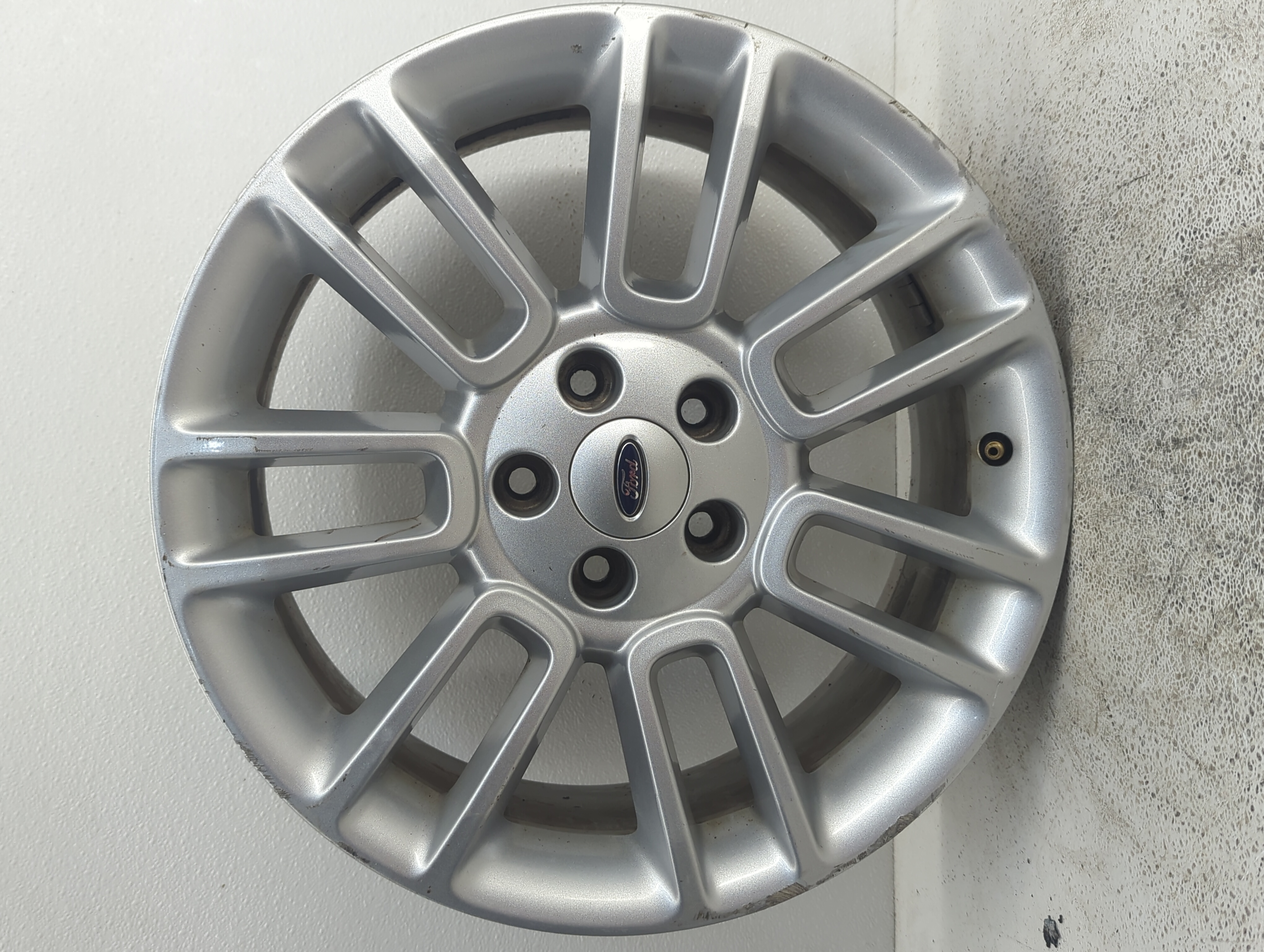 2013-2019 Ford Flex Wheel Rim Oem 1080661 - Oemusedautoparts1.com