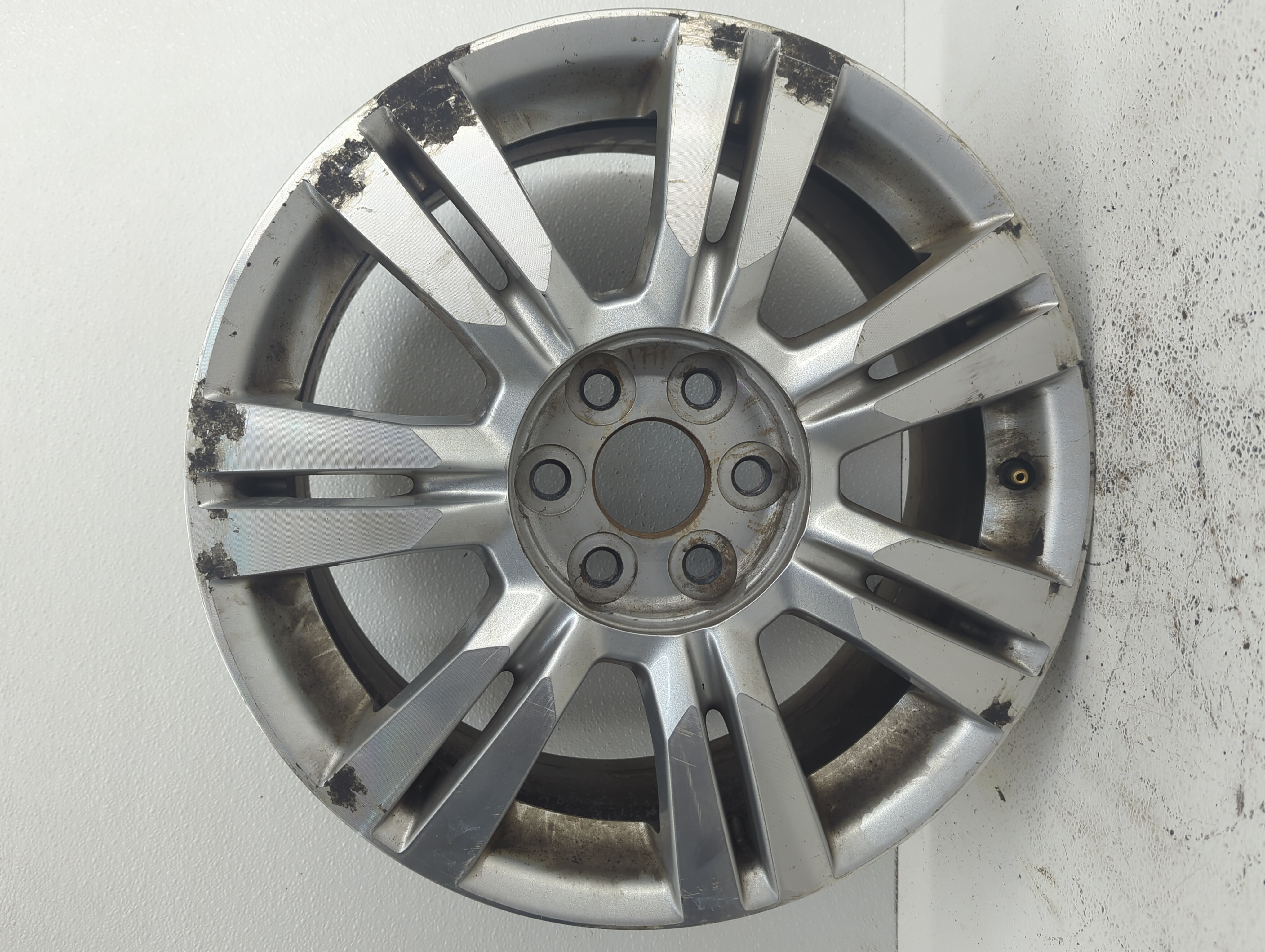 2010-2016 Cadillac Srx Wheel Rim Oem 1080838 - Oemusedautoparts1.com