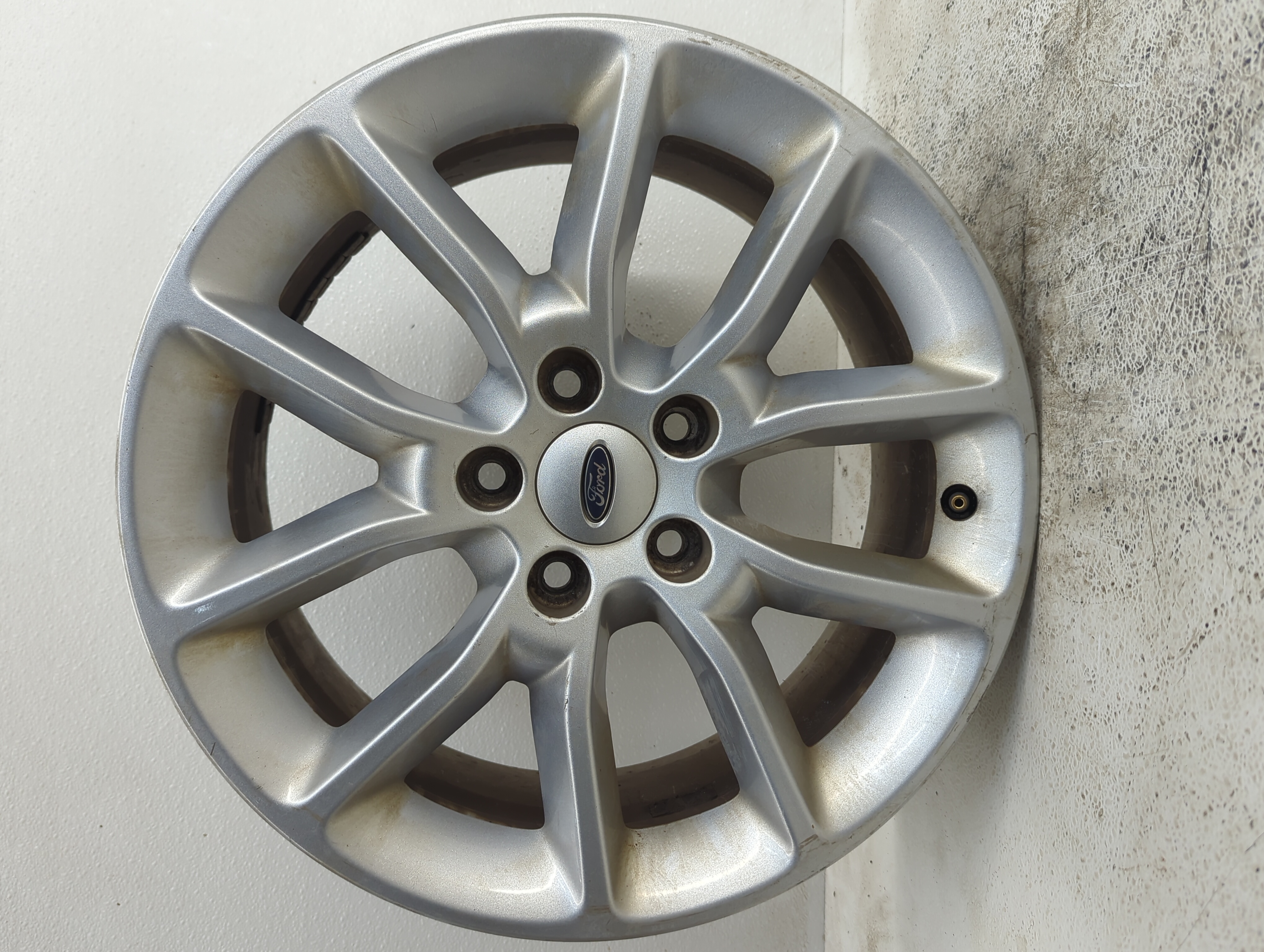 Picture of 2013-2015 Ford Taurus Wheel Rim Oem 1080842