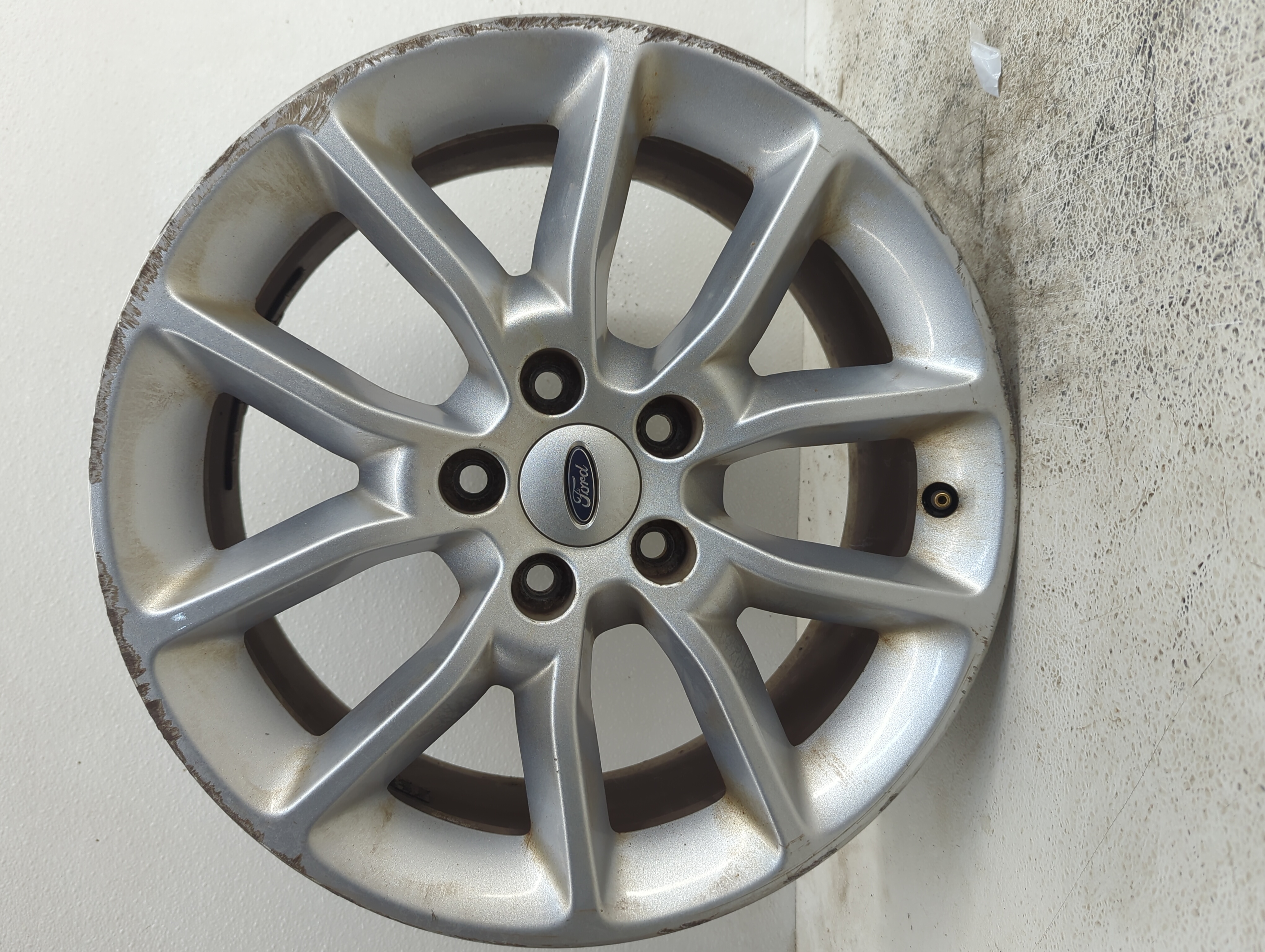 Picture of 2013-2015 Ford Taurus Wheel Rim Oem 1080843