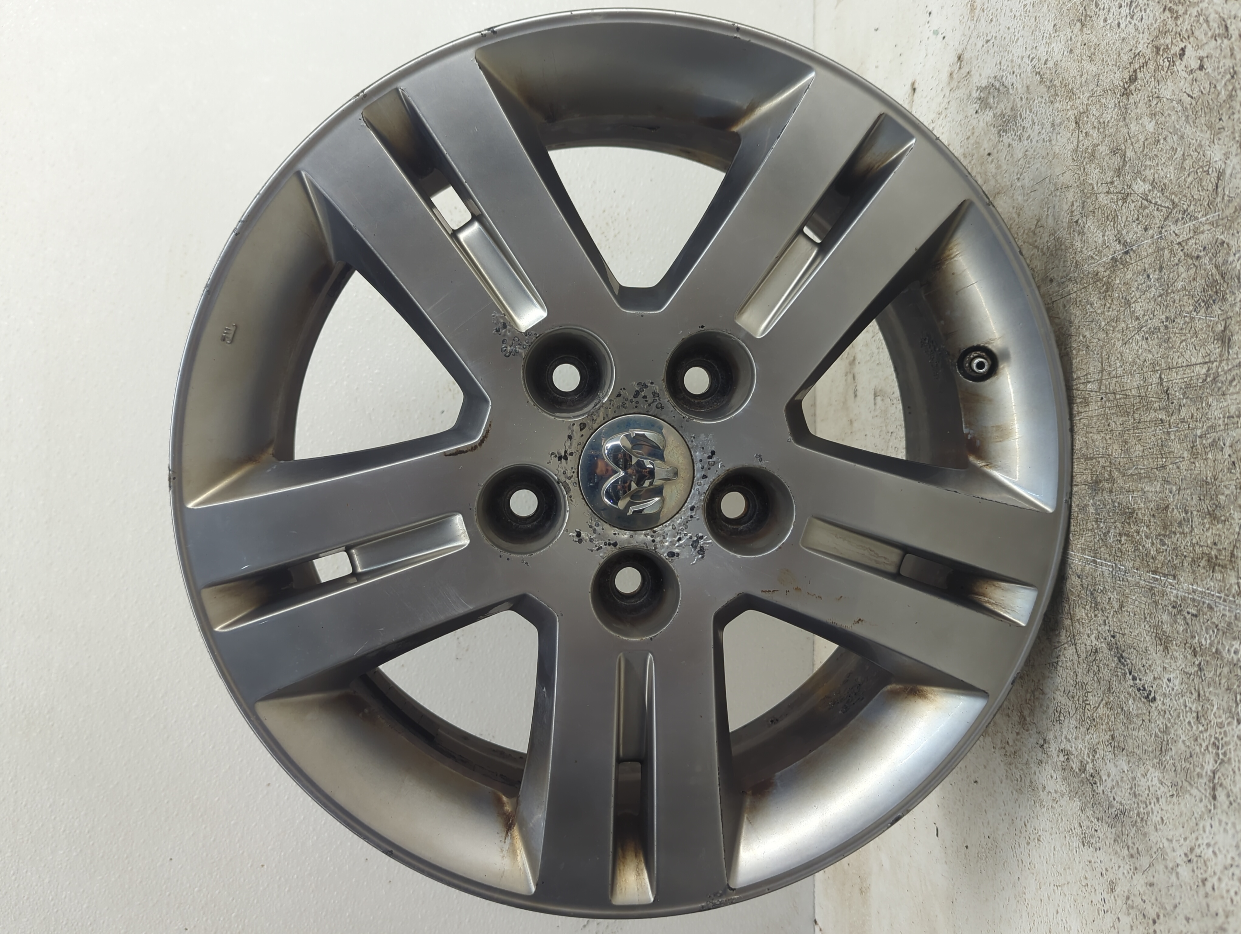 Picture of 2011-2012 Dodge Grand Caravan Wheel Rim Oem 1080879