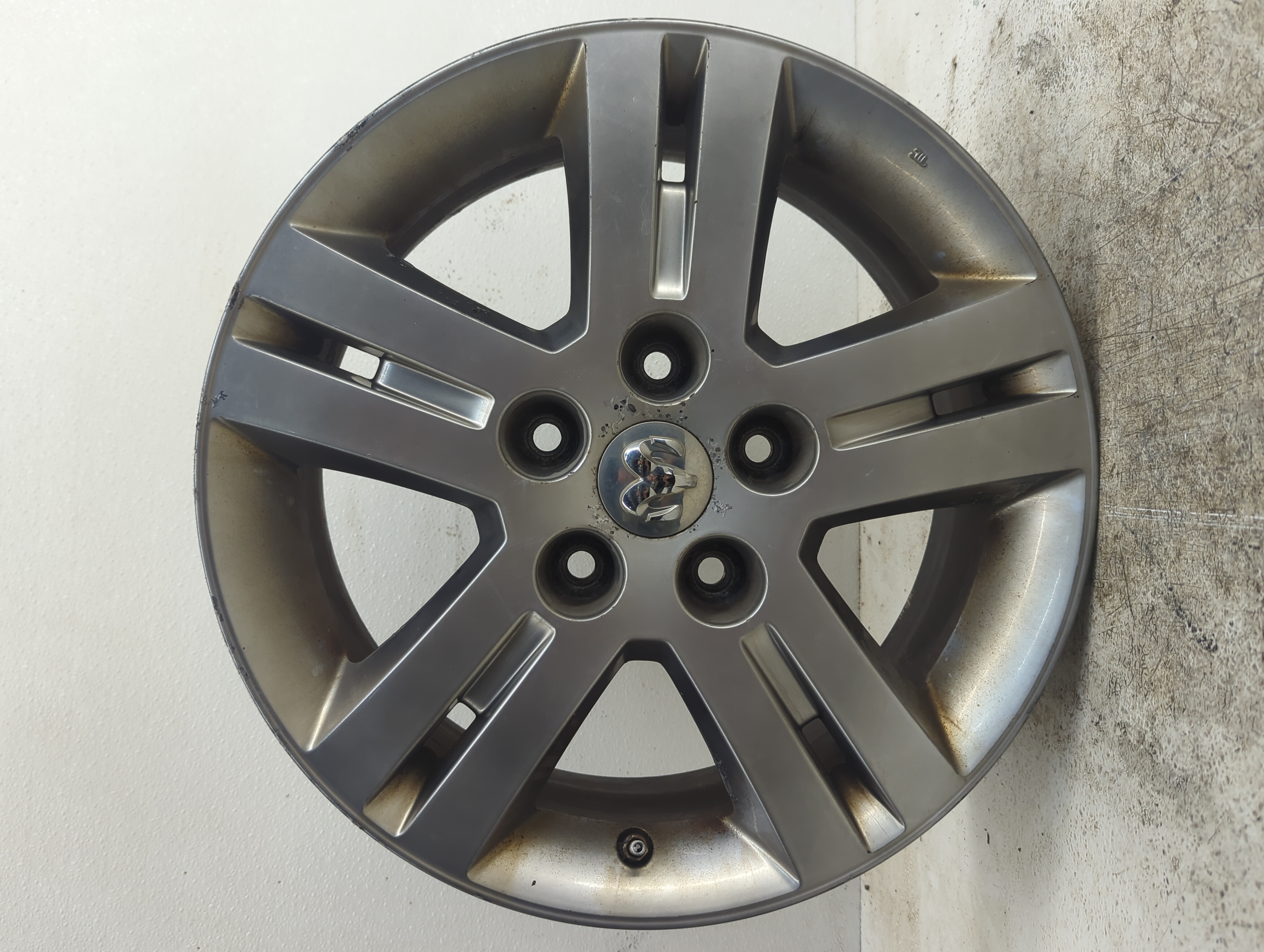 Picture of 2011-2012 Dodge Grand Caravan Wheel Rim Oem 1080883