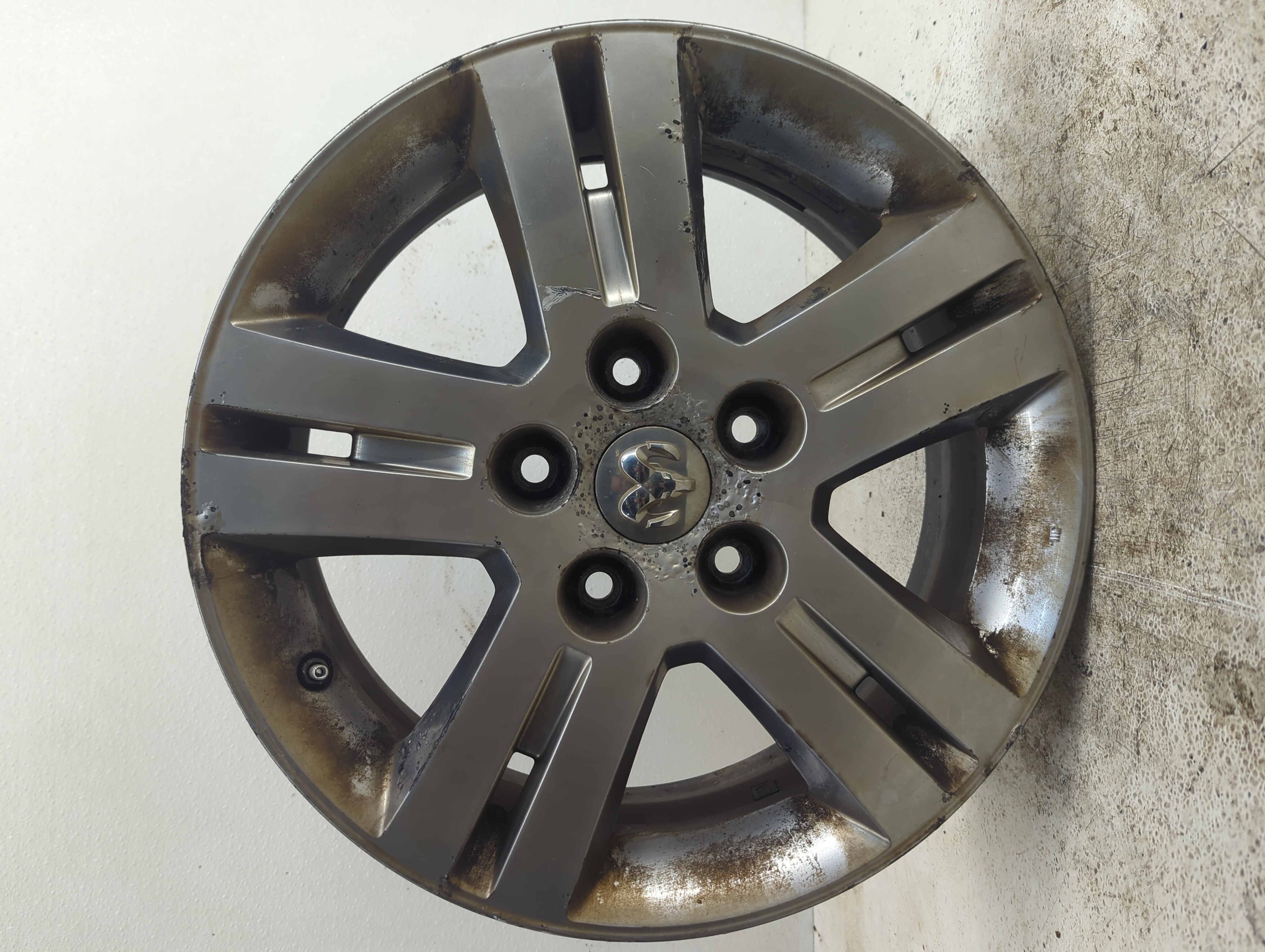 Picture of 2011-2012 Dodge Grand Caravan Wheel Rim Oem 1080884