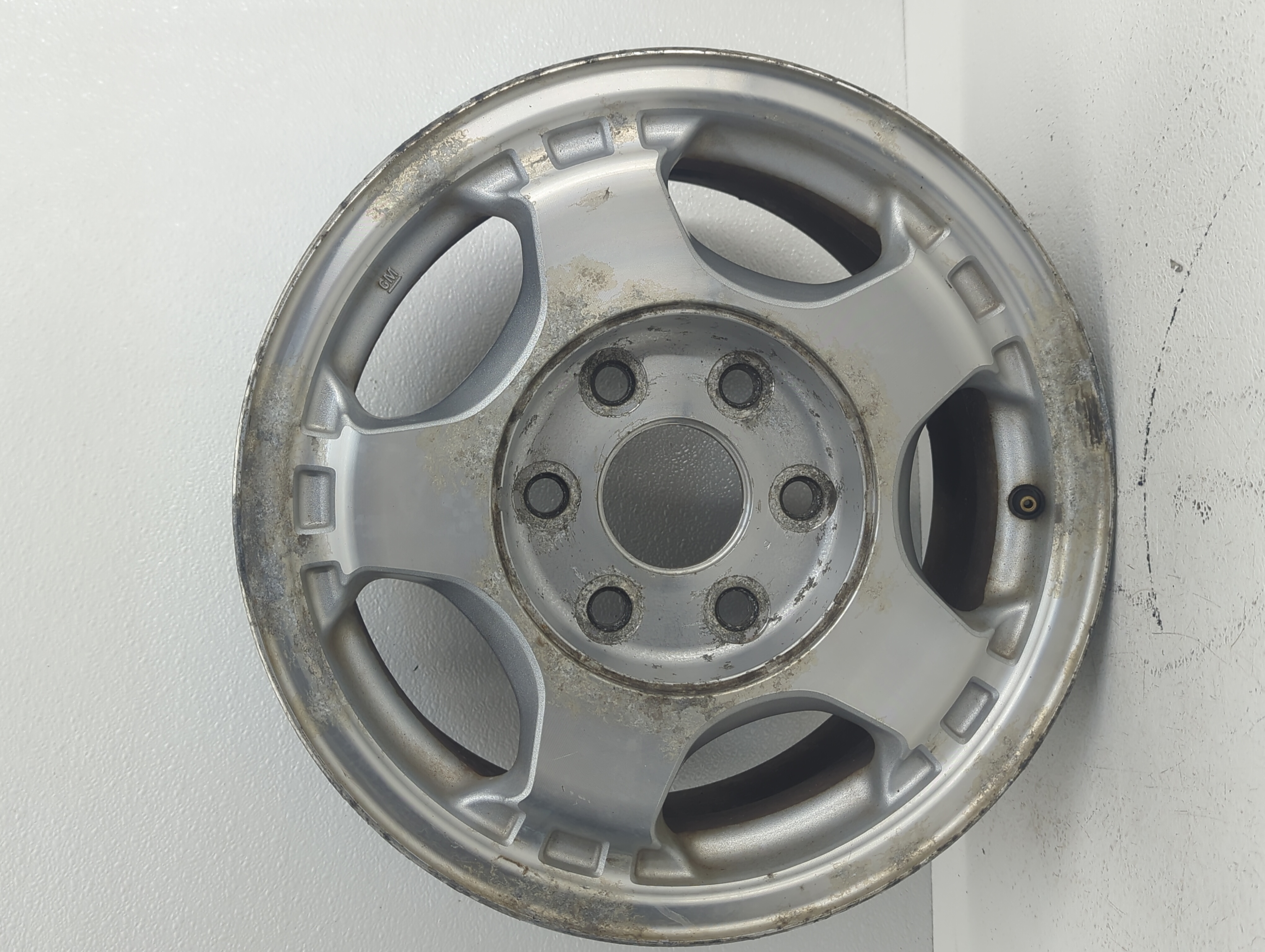 1999-2002 Chevrolet Silverado 1500 Wheel Rim Oem 1081804 - Oemusedautoparts1.com