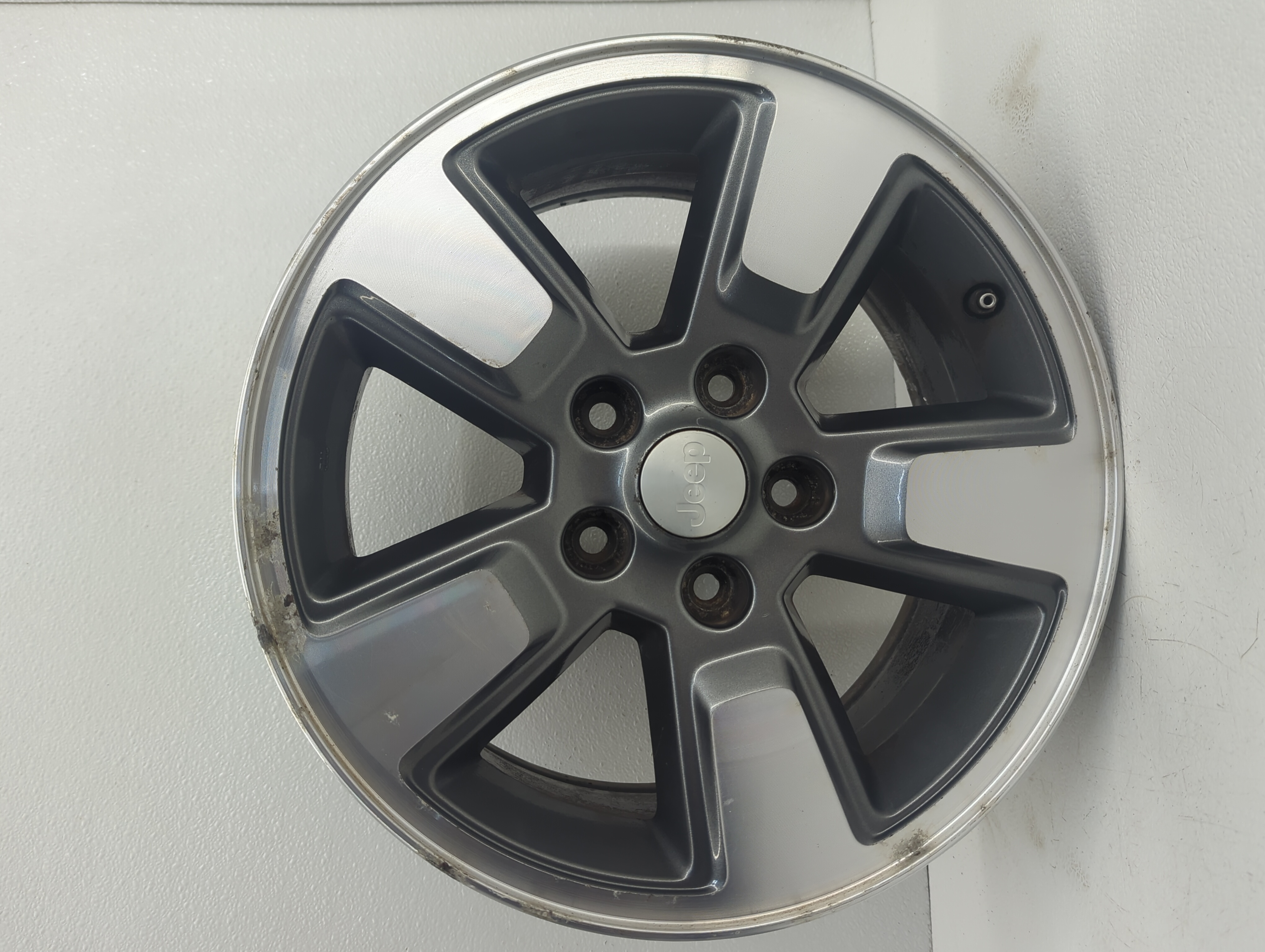 2008-2011 Jeep Liberty Wheel Rim Oem 1085106 - Oemusedautoparts1.com