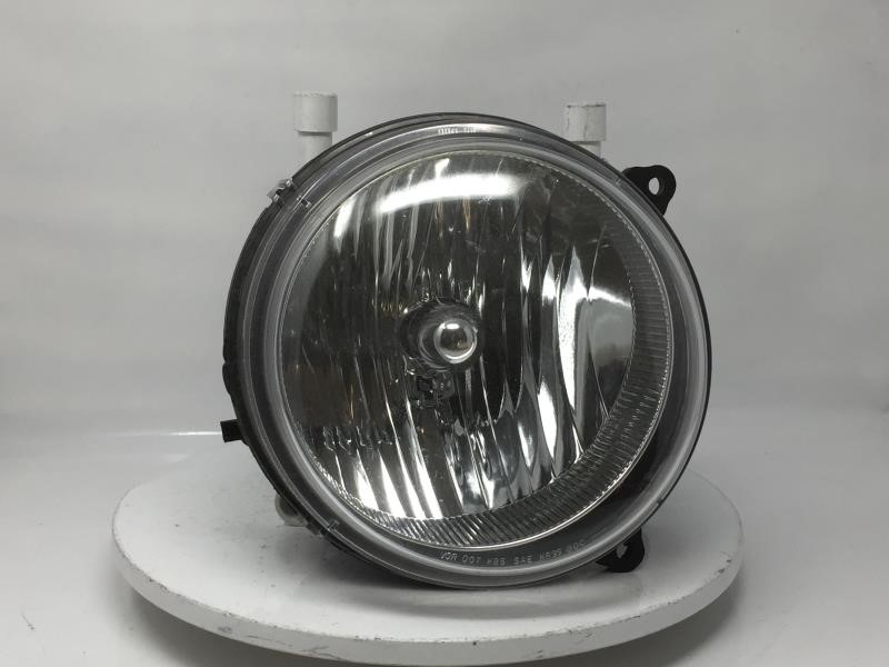 Picture of 2005-2007 Jeep Liberty Passenger Right Oem Head Light Headlight Lamp 10851