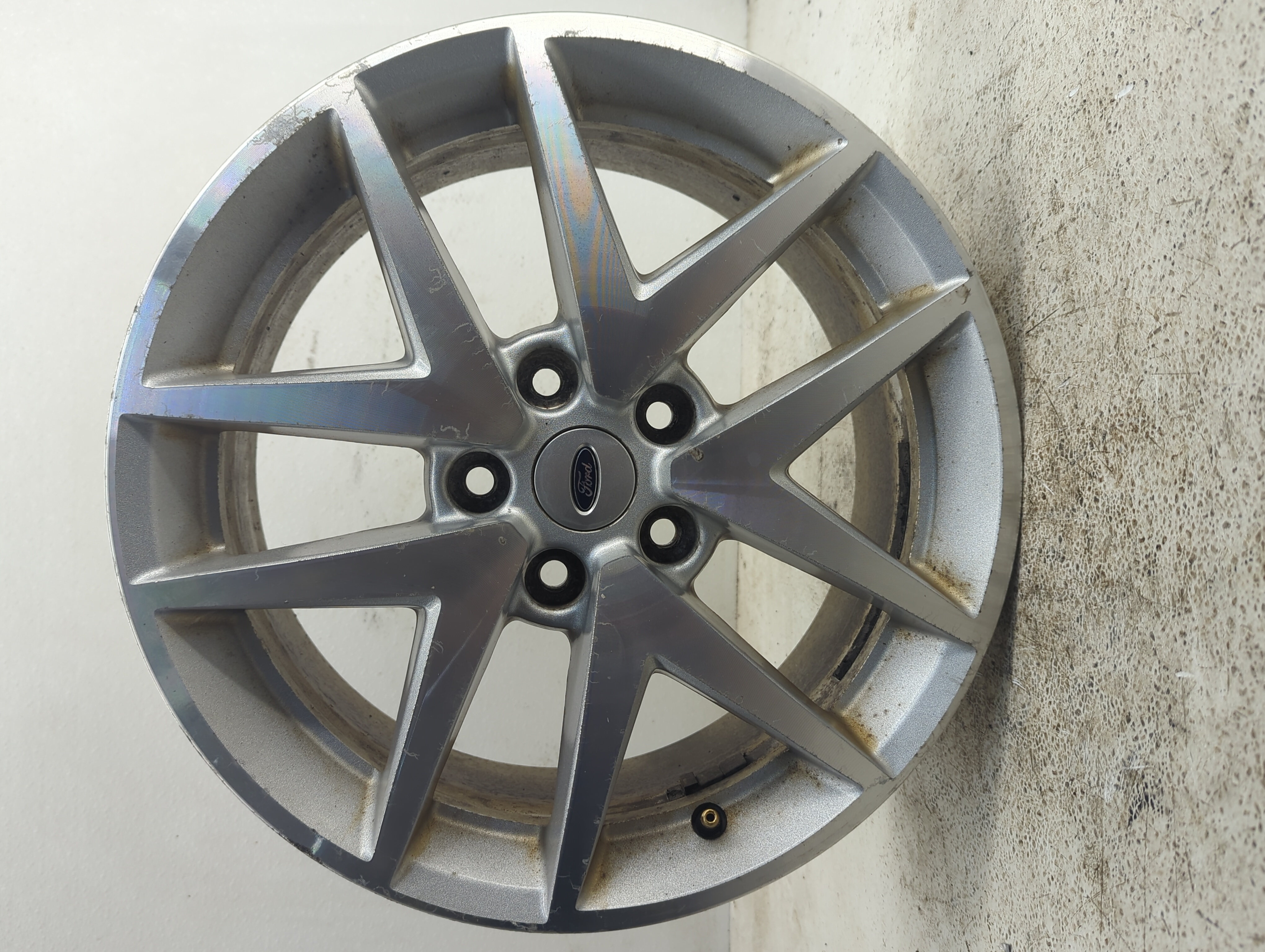Picture of 2010-2012 Ford Fusion Oem Wheel Rim 1085676