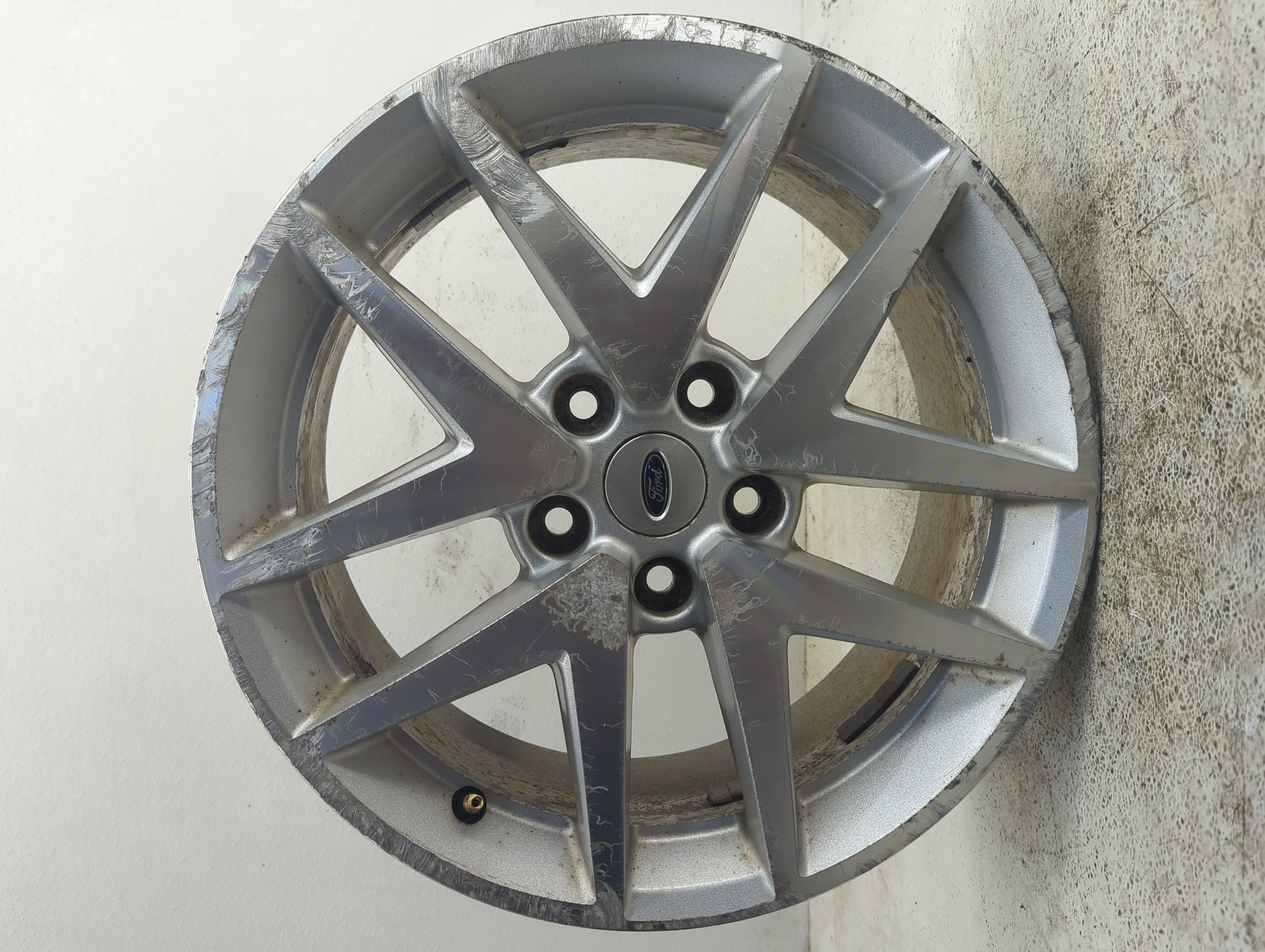 Picture of 2010-2012 Ford Fusion Oem Wheel Rim 1085677