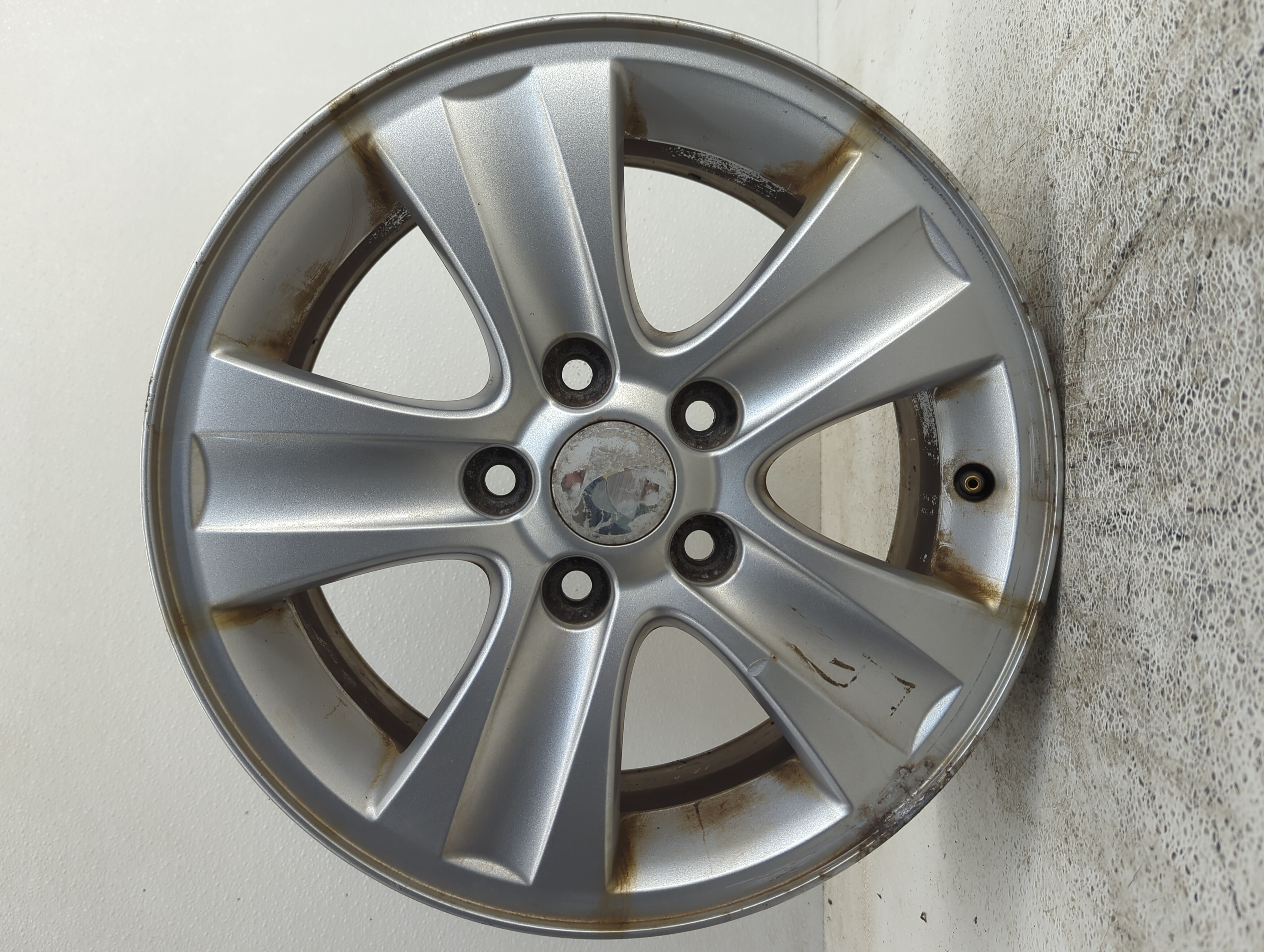 2012-2016 Chevrolet Impala Wheel Rim Oem 1085728 - Oemusedautoparts1.com