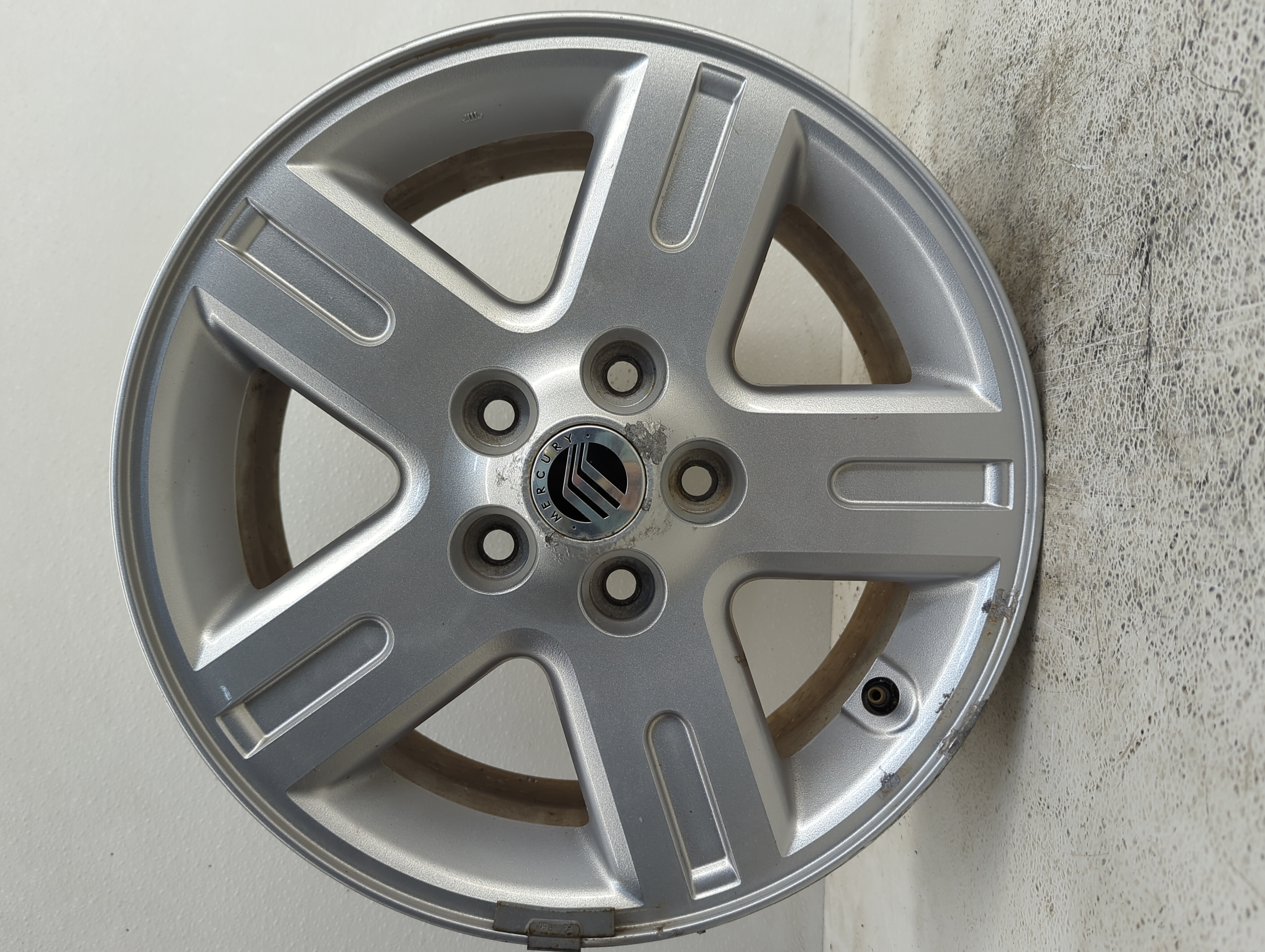 Picture of 2006-2011 Mercury Mariner Wheel Rim Oem 1086089