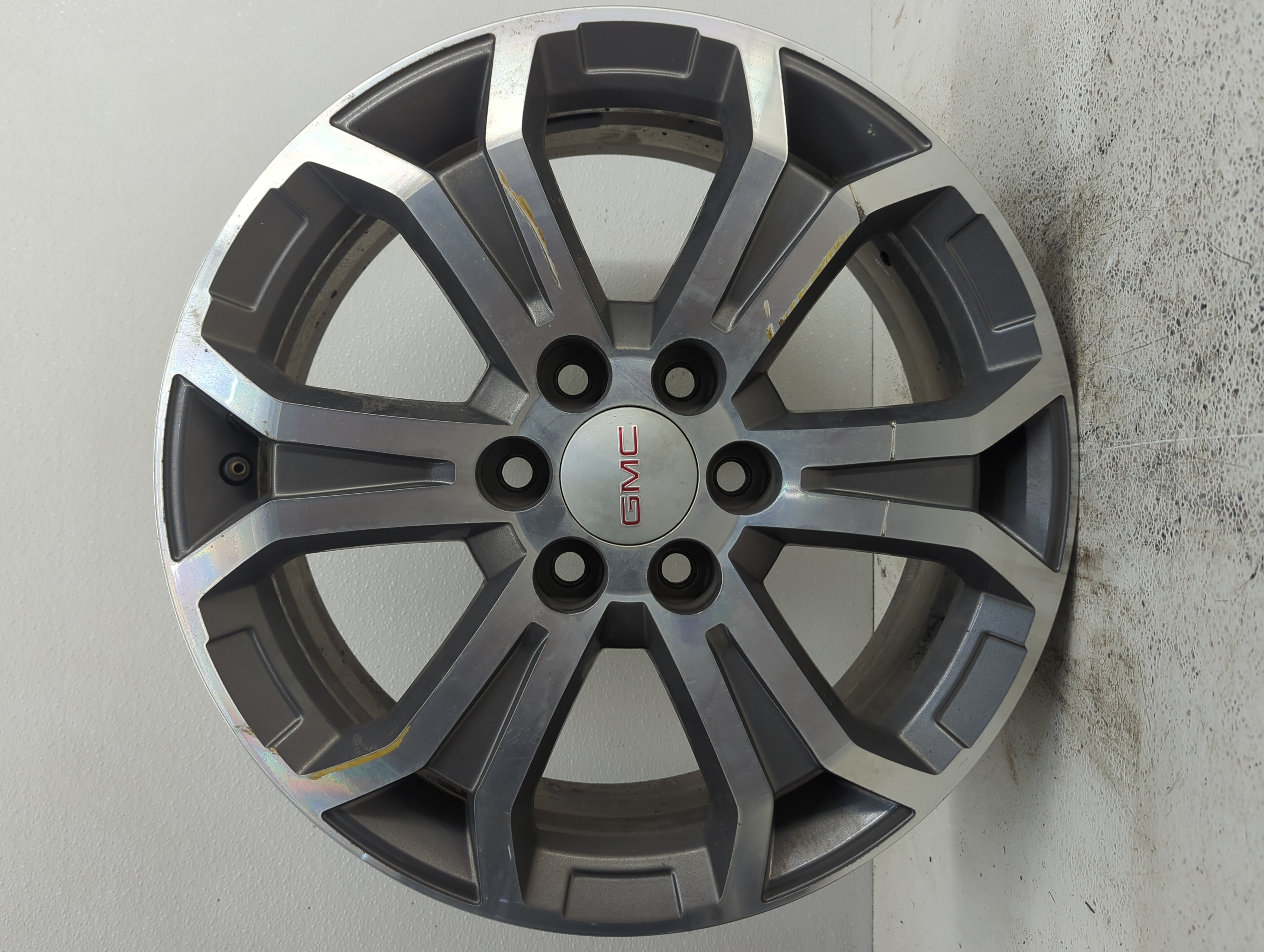 Picture of 2013-2016 Gmc Acadia Wheel Rim Oem 1086091