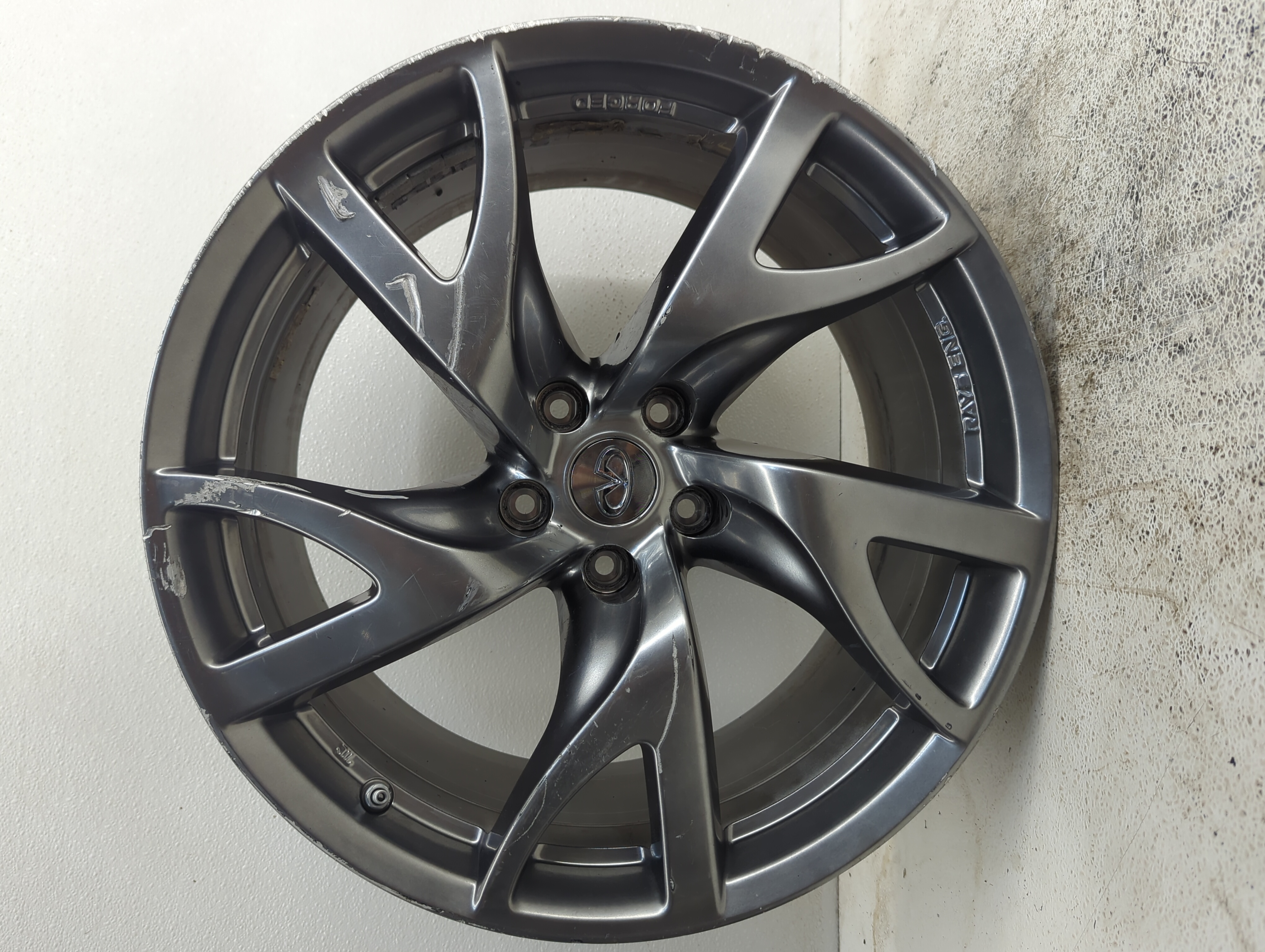 Picture of 2015-2015 Infiniti Q50 Wheel Rim Oem 1088016