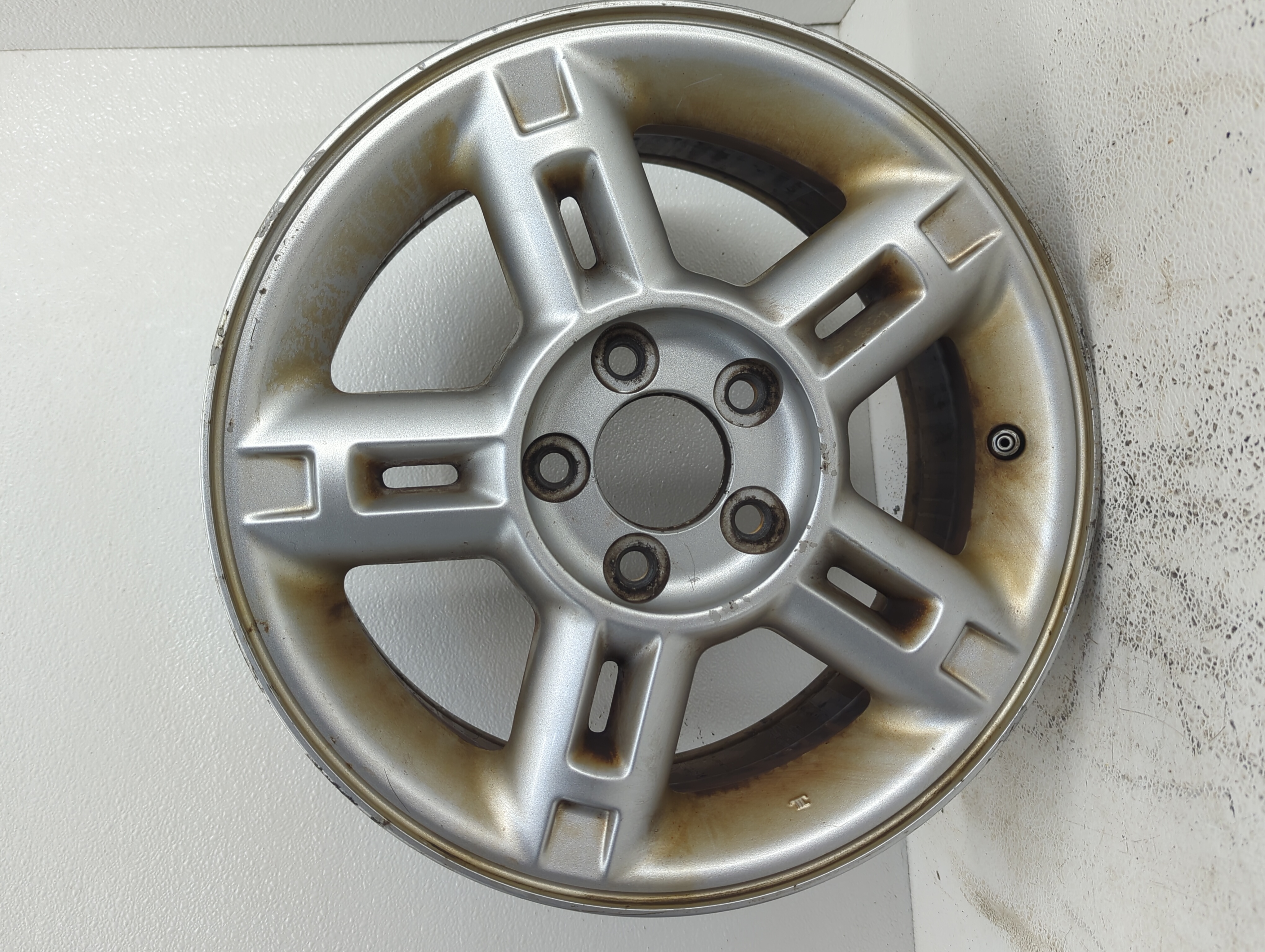 2004-2005 Ford Explorer Wheel Rim Oem 1088438 - Oemusedautoparts1.com