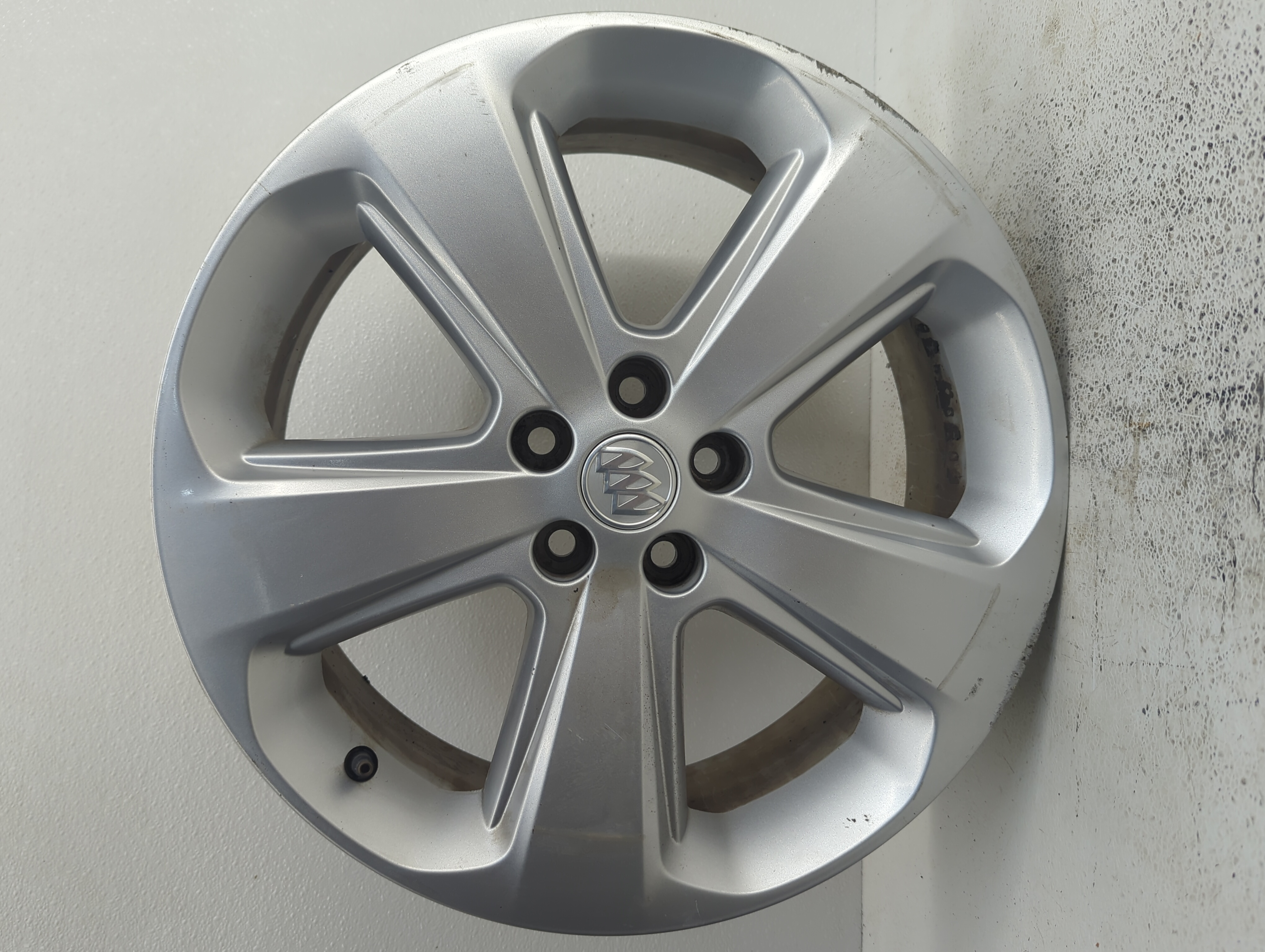 2013-2015 Buick Encore Wheel Rim Oem 1089625 - Oemusedautoparts1.com