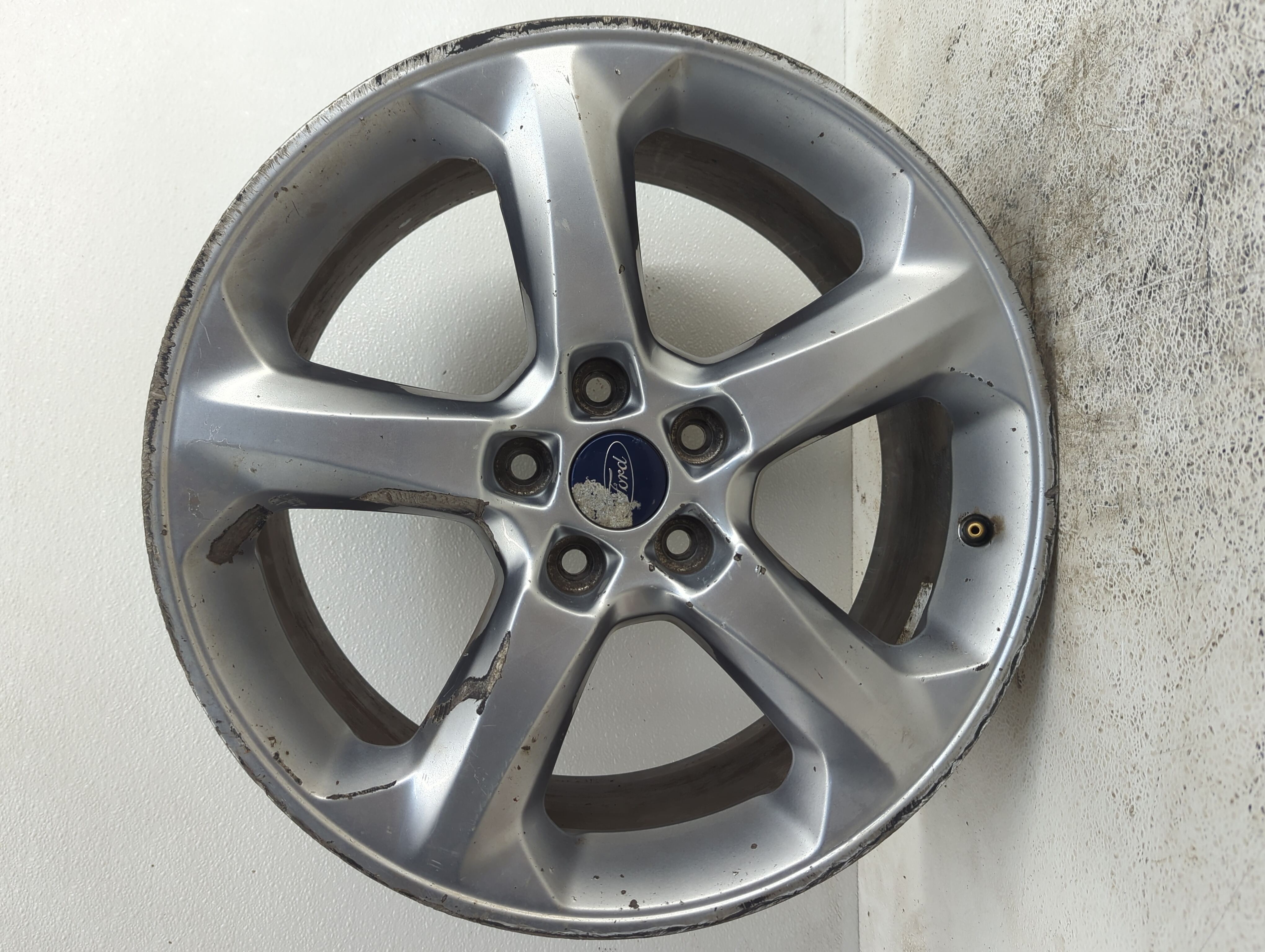 Picture of 2013-2016 Ford Fusion Wheel Rim Oem 1089838