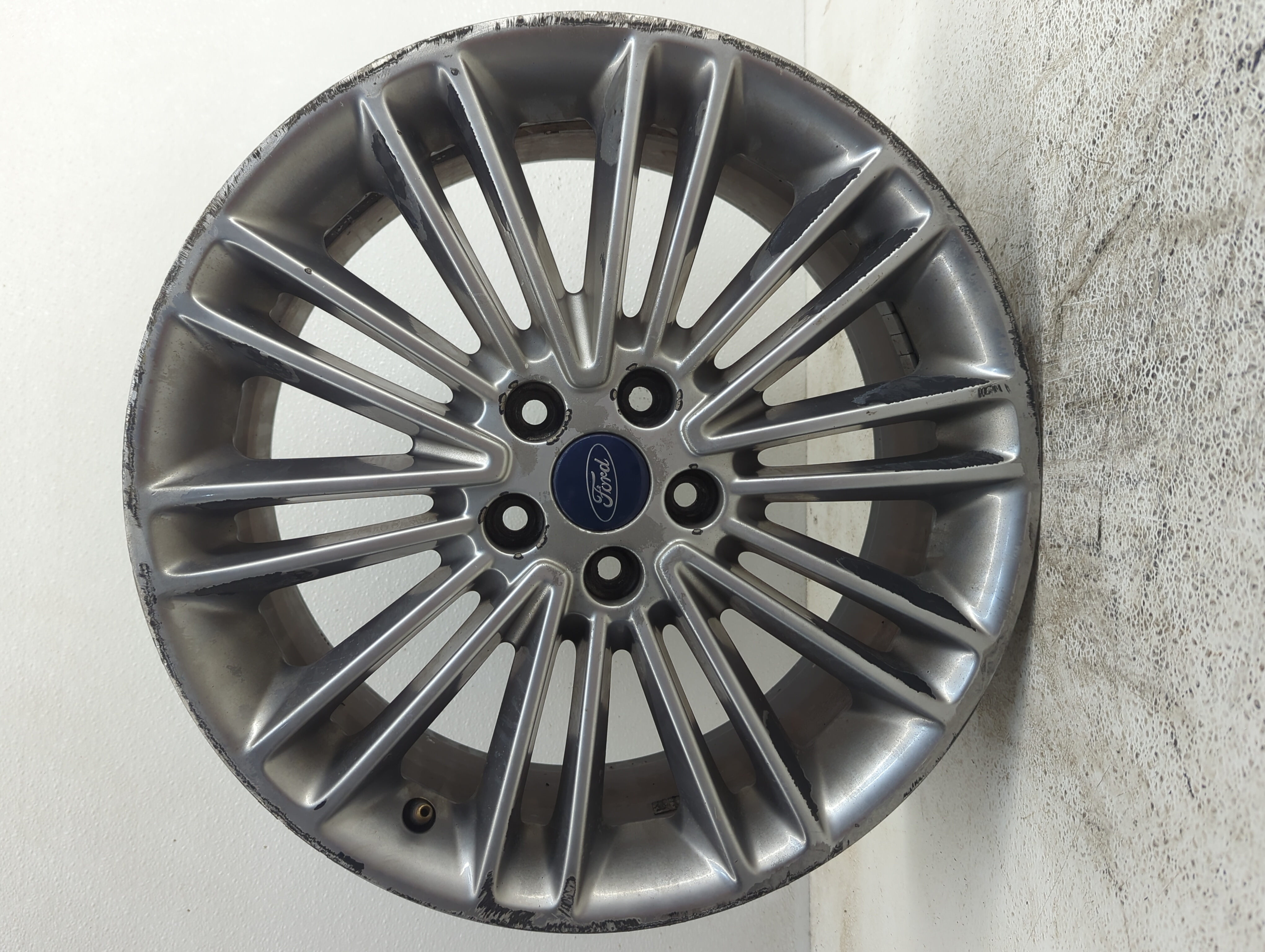 Picture of 2013-2016 Ford Fusion Wheel Rim Oem 1089850