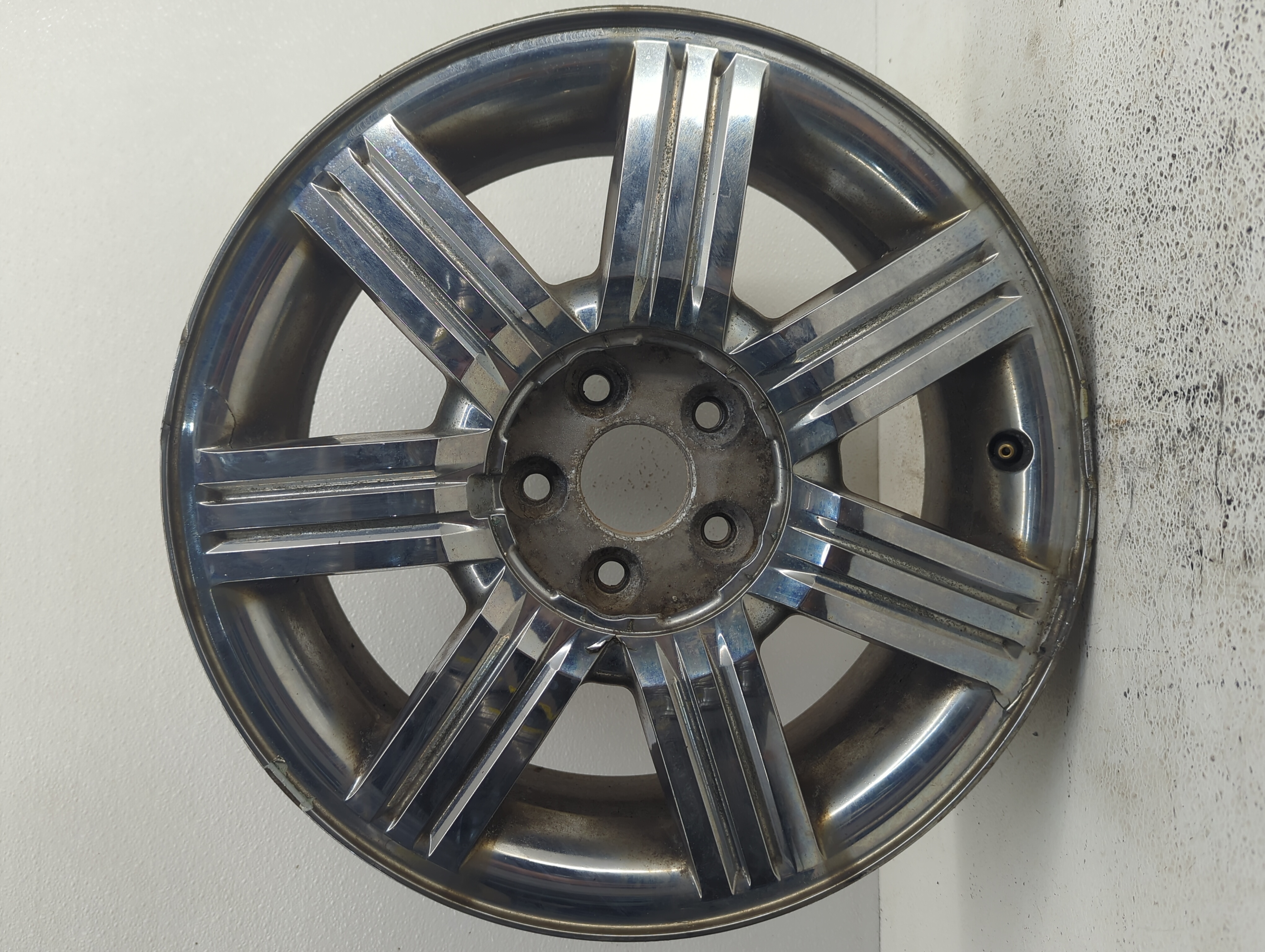 Picture of 2008-2009 Ford Taurus X Wheel Rim Oem 1090051