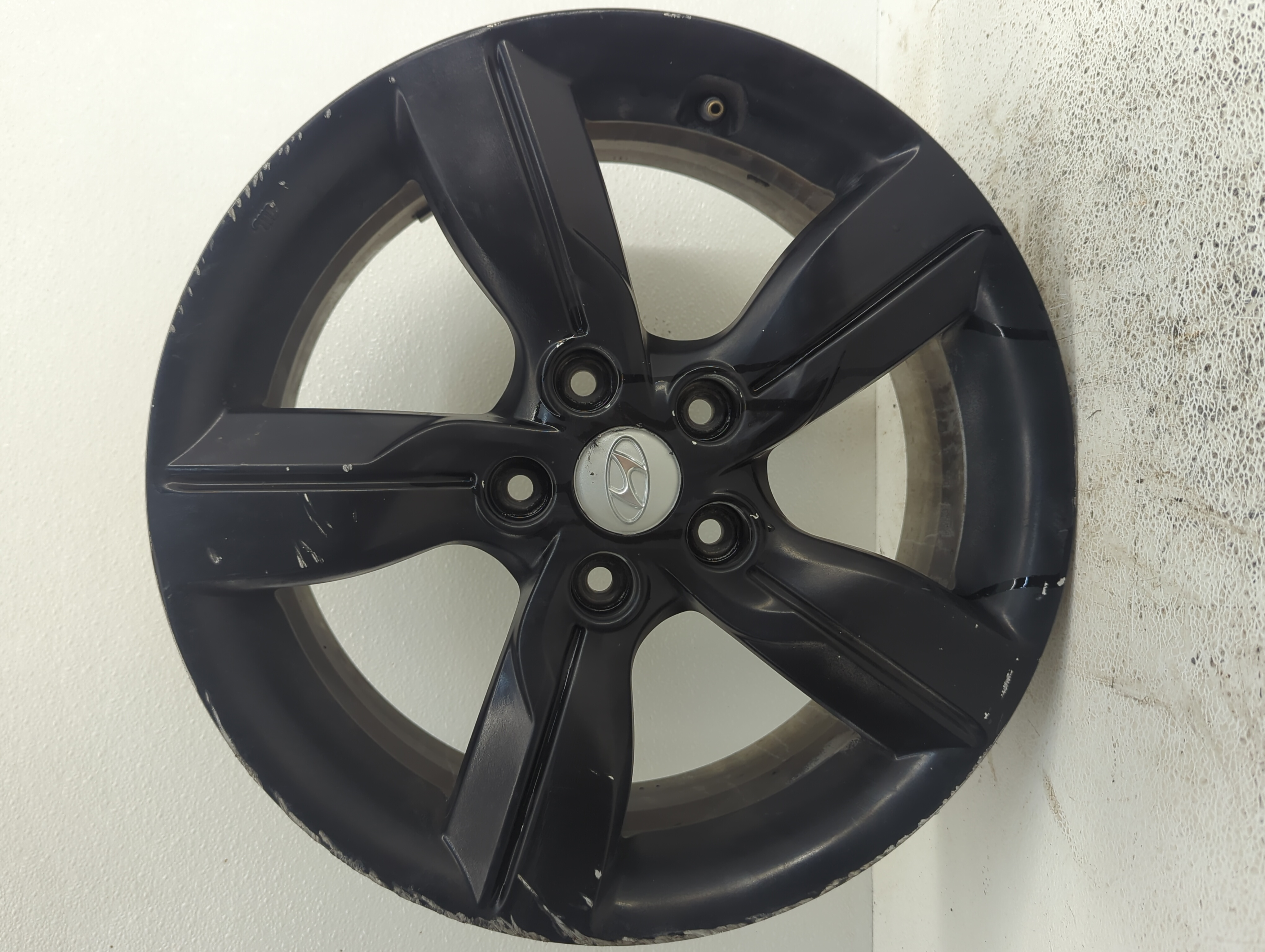 2012-2015 Hyundai Veloster Wheel Rim Oem 1092334 - Oemusedautoparts1.com